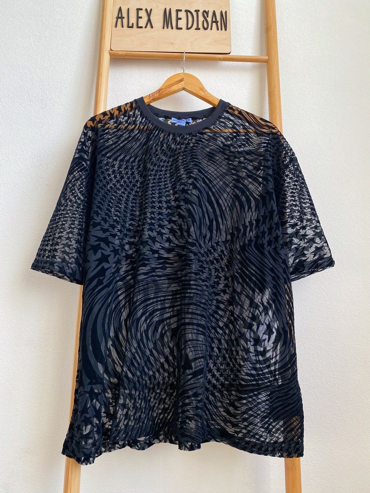 Mugler Mugler x H&M Swirling Star Mesh T-Shirt Size US XXL / EU 58 / 5 - 7 Thumbnail