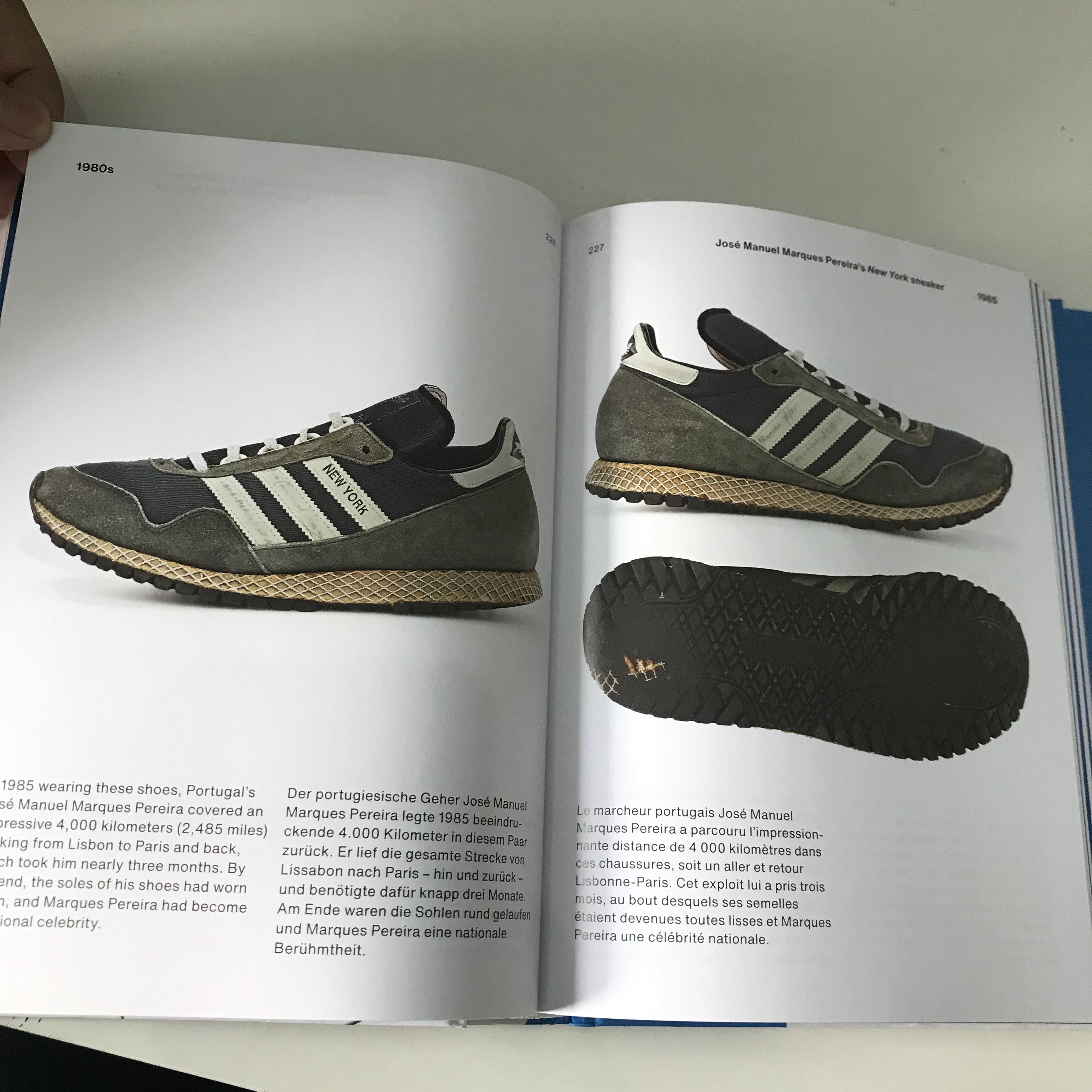 Adidas × Hypebeast × Infinite Archives ADIDAS ARCHIVE BOOK TASCHEN THE FOOTWEAR COLLECTION Sneakers Size ONE SIZE - 21 Thumbnail