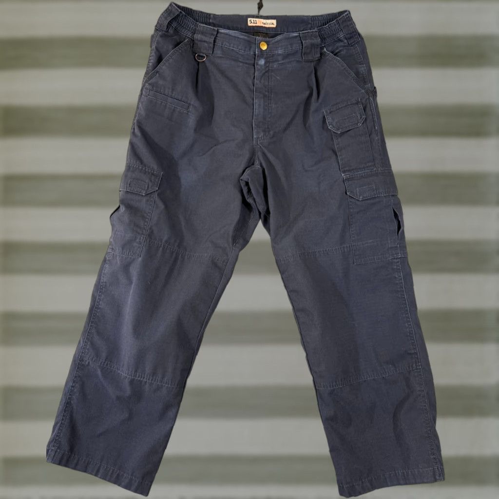 Vintage VINTAGE? No. Size US 34 / EU 50 - 1 Thumbnail