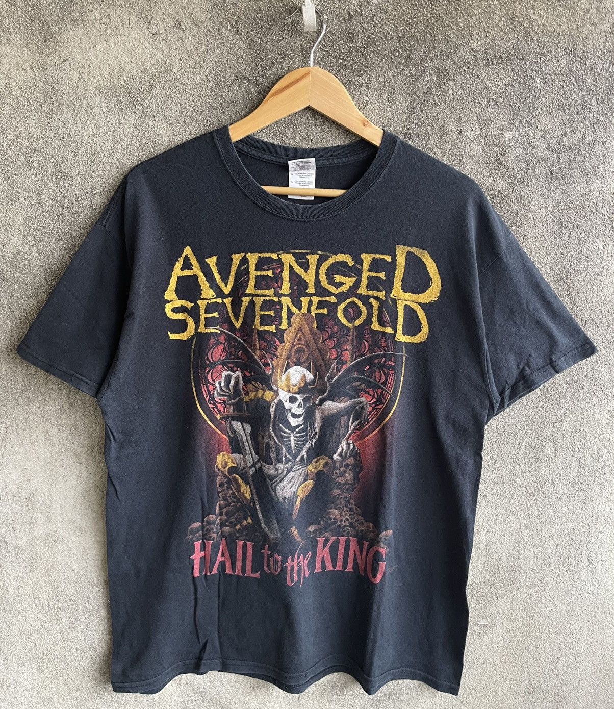 Band Tees Vintage Y2k💢AVENGED SEVENFOLD💢HELL TO THE KING Albums Tee Size US L / EU 52-54 / 3 - 1 Thumbnail