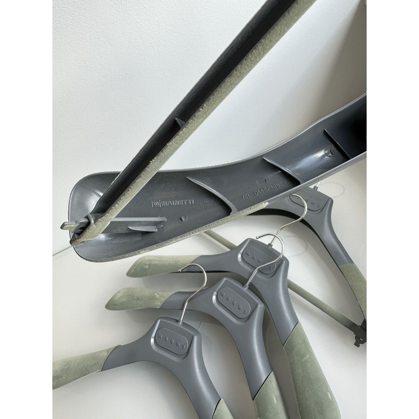 Marni Marni premium made in italy velour grey hangers Size ONE SIZE - 7 Thumbnail