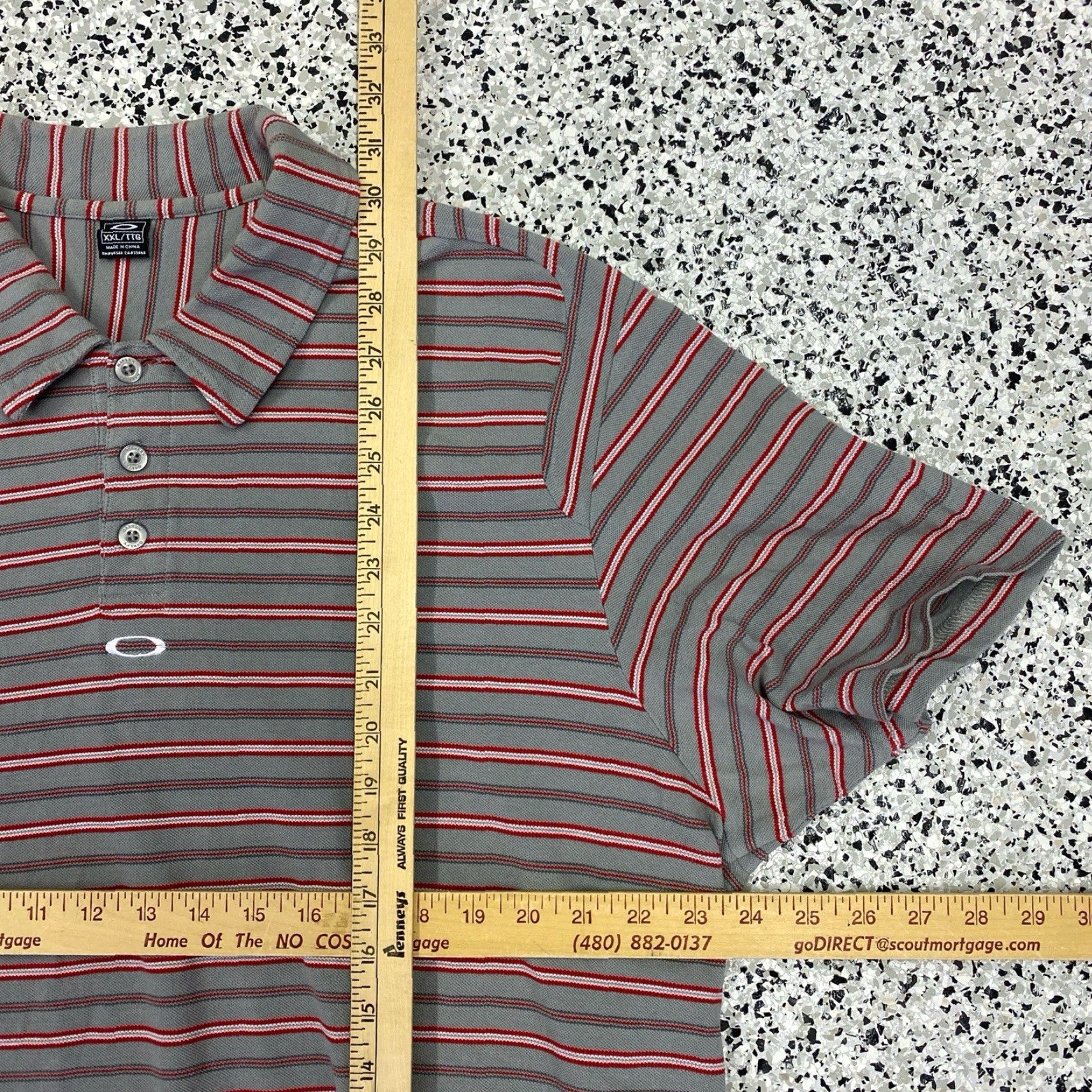 Oakley VINTAGE Oakley Polo Shirt Center Logo Y2K Drill 2XL Red Grey Mens Polo Shirt, Logo, 90s, All Seasons, Golf, Skateboarding, Walking Size US XXL / EU 58 / 5 - 3 Thumbnail