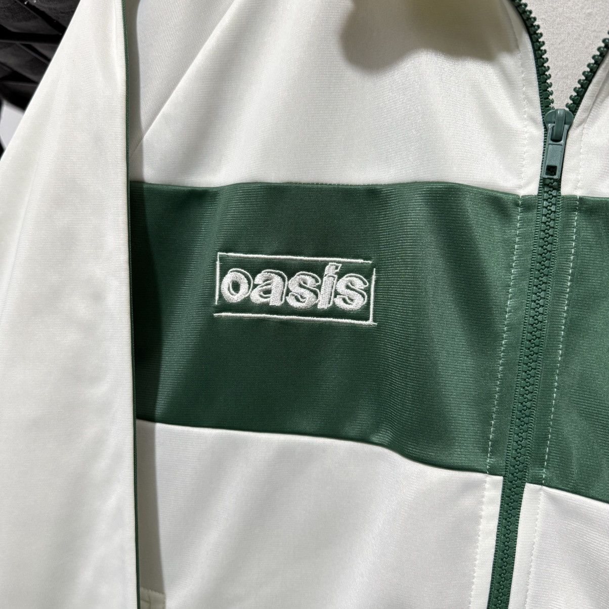 Band Tees Vintage oasis bukta limited edition track top Size US XL / EU 56 / 4 - 4 Thumbnail
