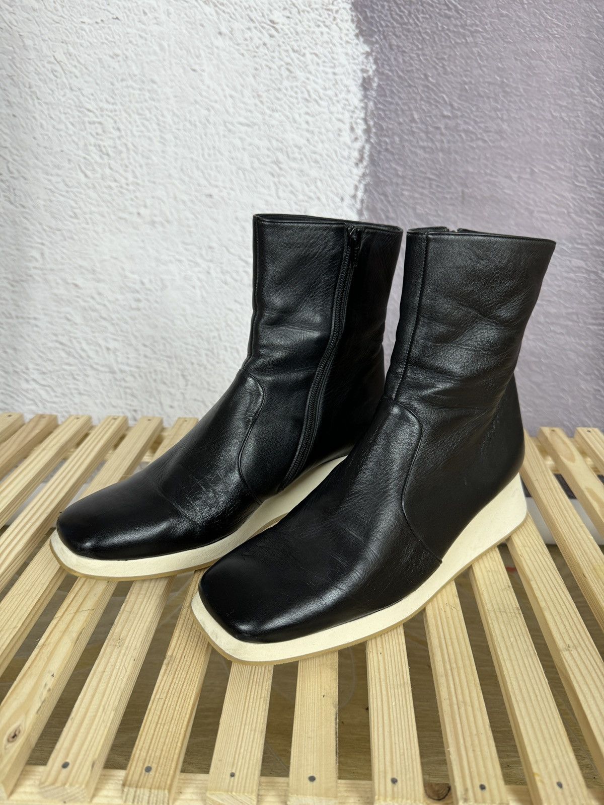 Designer Chie Mihara black leather ankle boots Size US 10 / IT 40 - 9 Thumbnail