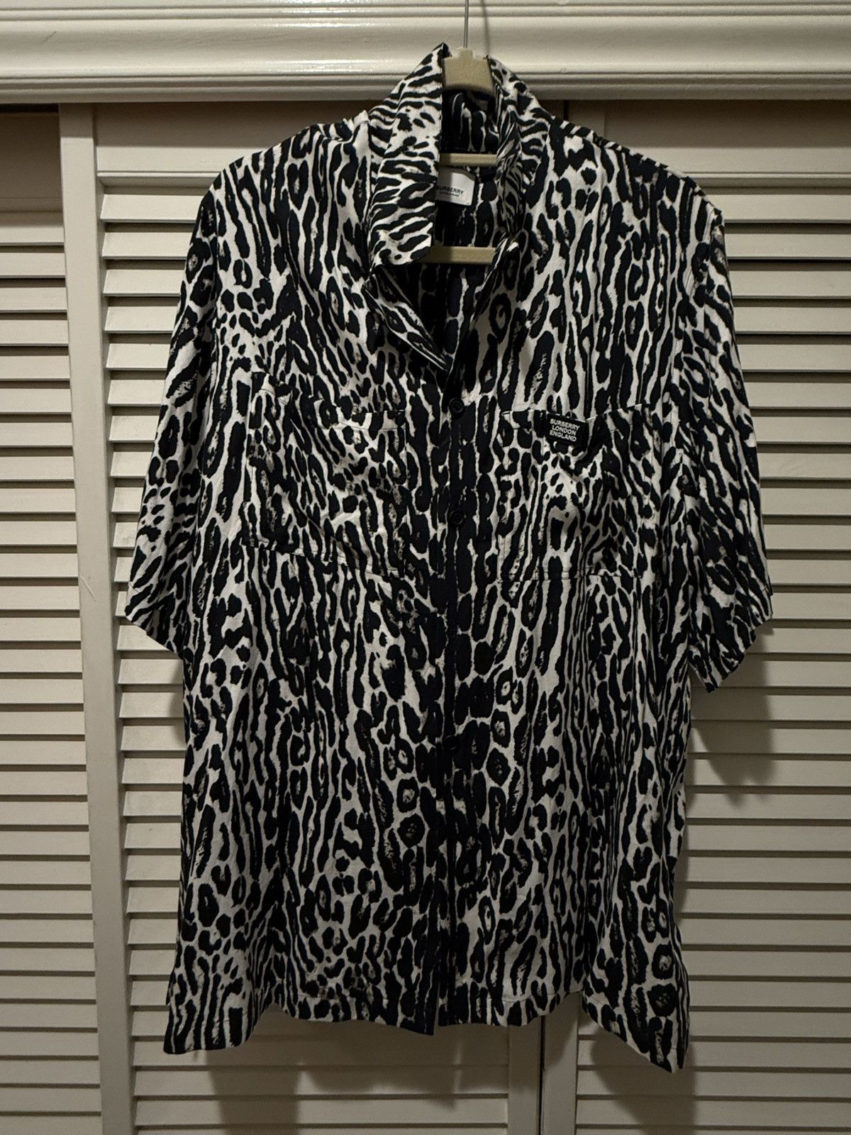 Burberry Brand new Size US L / EU 52-54 / 3 - 10 Thumbnail