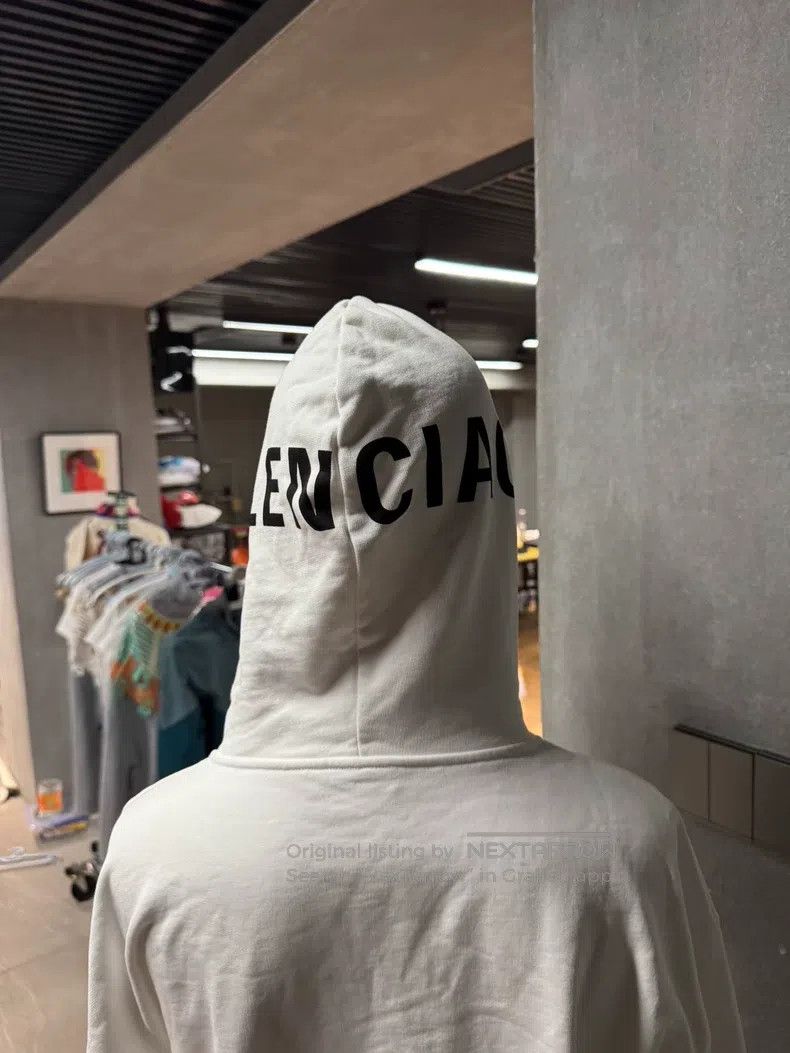 Balenciaga Balenciaga White Lettering Hoodie with Cap Size US S / EU 44-46 / 1 - 3 Thumbnail