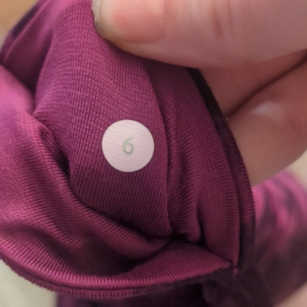 Lululemon Lululemon wunder under crop grapealuscious leggings size 6 Size 28" / US 6 / IT 42 - 5 Thumbnail
