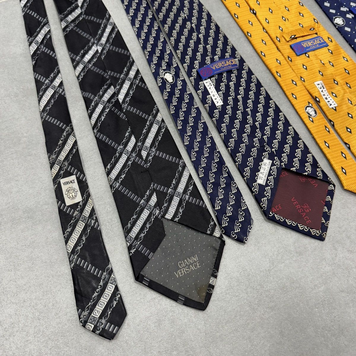 Versace × Vintage Vintage Gianni Versace Silk Ties x5 Size ONE SIZE - 23 Thumbnail