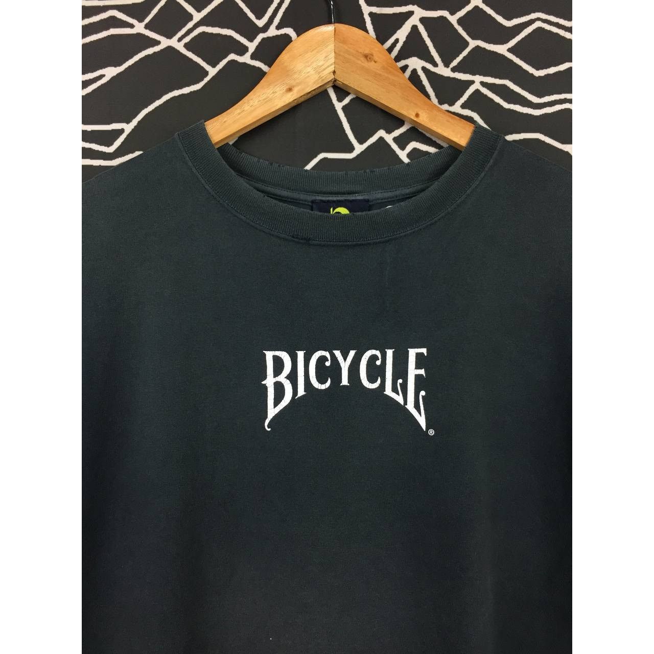 Bicycle Vtg Distressed Bicycle Playing Cards Company Logo Tee Size US M / EU 48-50 / 2 - 9 Thumbnail