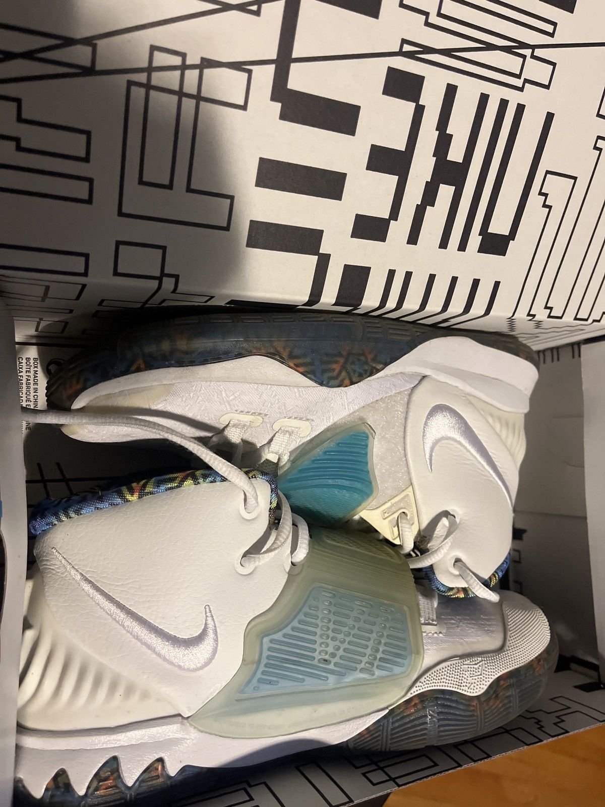 Nike Kyrie 6 White Sapphire Size US 6 / EU 39 - 6 Thumbnail