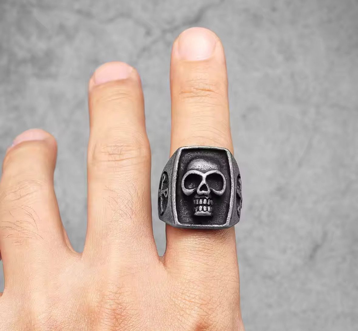 Japanese Brand Rare Retro Vintage Gothic Phantom Skull Ring Size 11 Size ONE SIZE - 2 Thumbnail