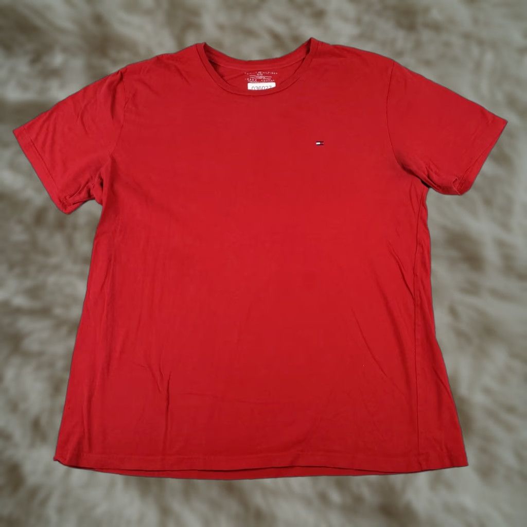 Tommy Hilfiger Tommy Hilfiger T Shirt Mens XL Red Short Sleeve Crew Neck Logo Casual Modern American Shirt Mens XL Red Size US XL / EU 56 / 4 - 1 Thumbnail