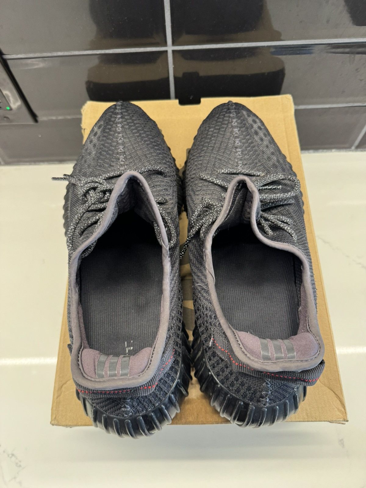 Yeezy Adidas Yeezy Boost 350 V2 Black size 13 Size US 13 / EU 46 - 5 Thumbnail