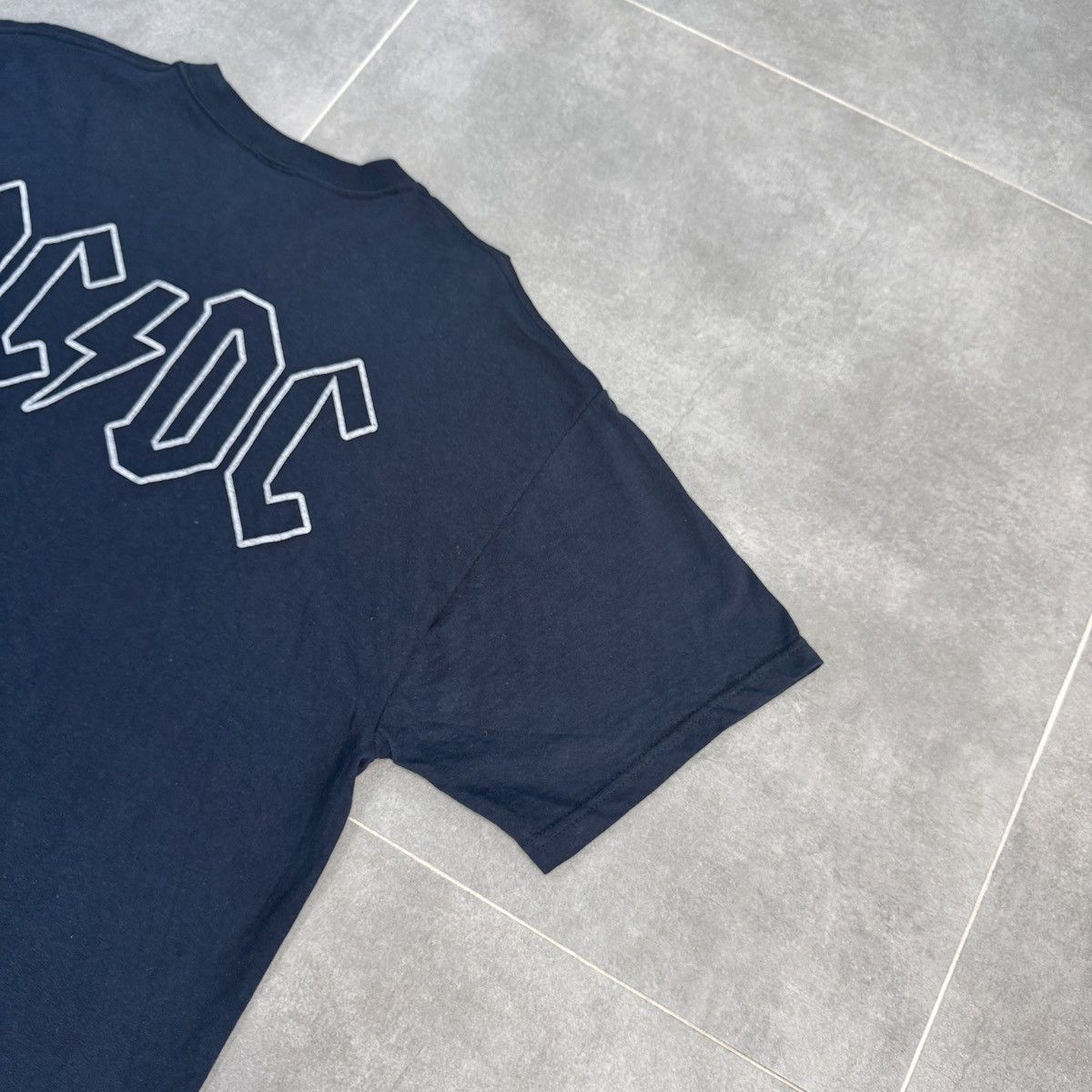 AC/DC Vintage AC/DC Hells Bells Rock Band Tee T-Shirt Size XL Size US XL / EU 56 / 4 - 17 Thumbnail