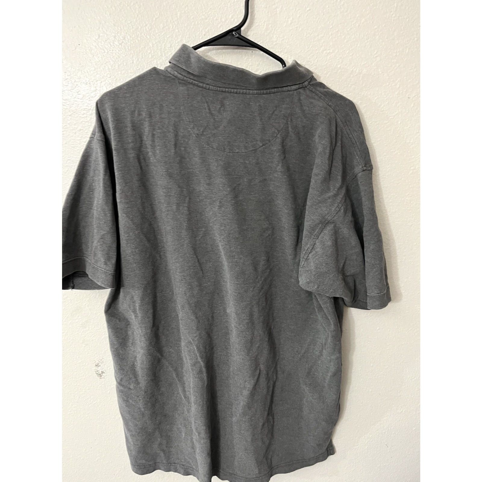 Van Heusen Men's Van Heusen Polo Shirt Short Sleeve Gray Solid Size Large Size US L / EU 52-54 / 3 - 3 Thumbnail