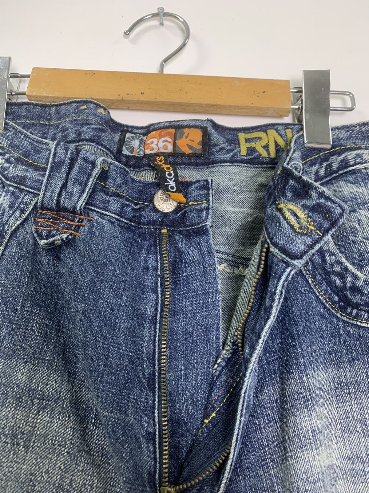 Akademiks × Vintage Vintage Akademiks distress jeans Size US 36 / EU 52 - 7 Thumbnail