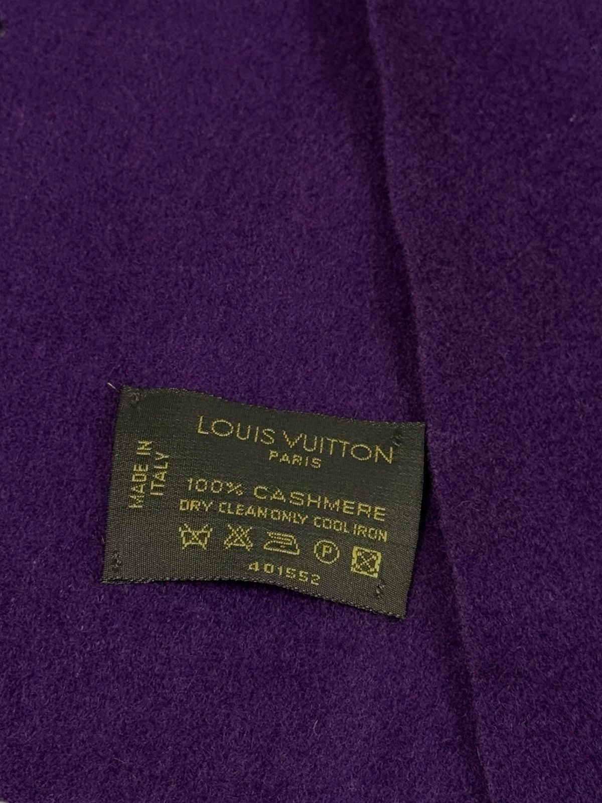 Louis Vuitton Authentic Louis Vuitton Pure Cashmere Scarf Shawl Size ONE SIZE - 3 Thumbnail