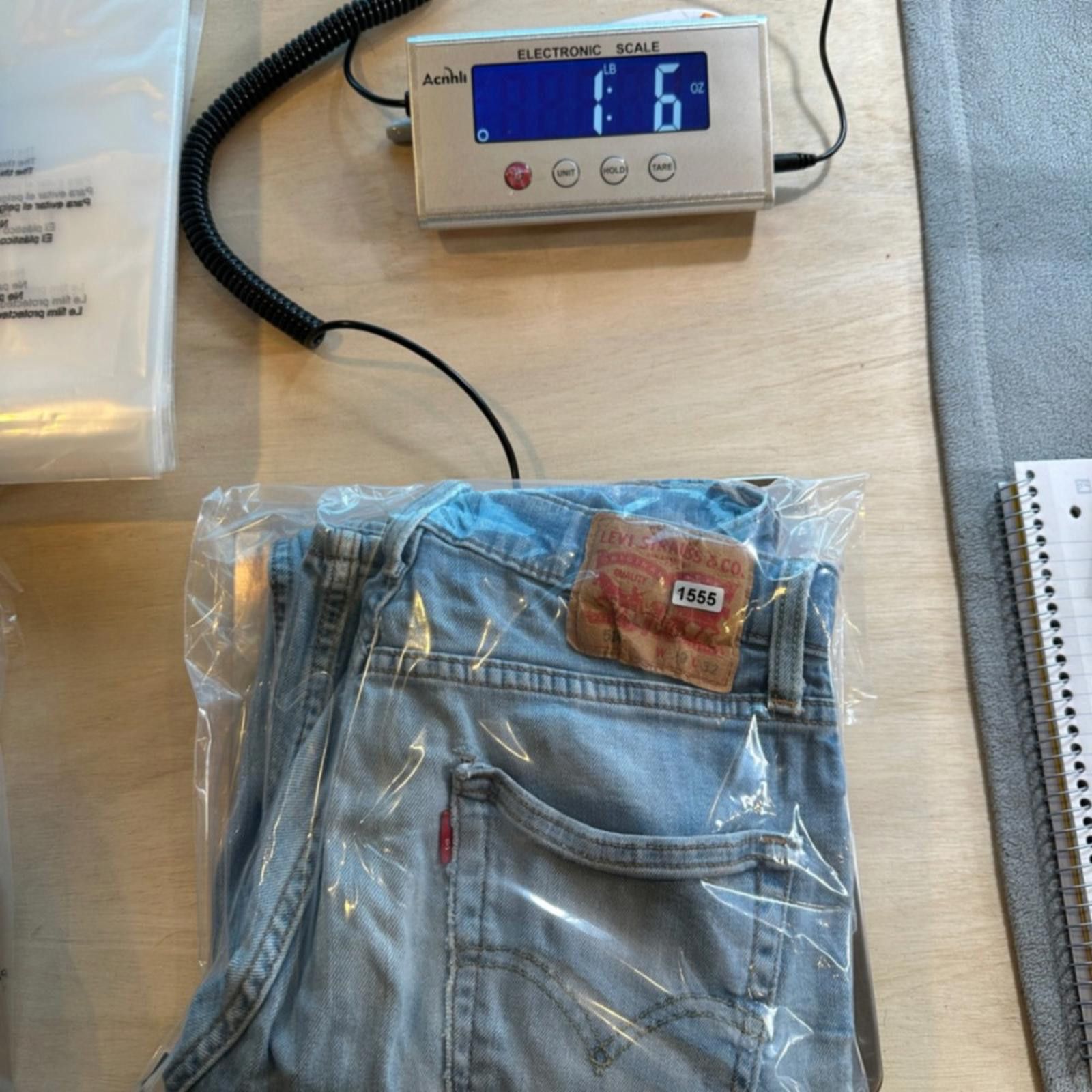Levi's Levis 514 Mens Jeans 29x32 Blue Straight Fit Light Wash Size US 29 - 12 Thumbnail