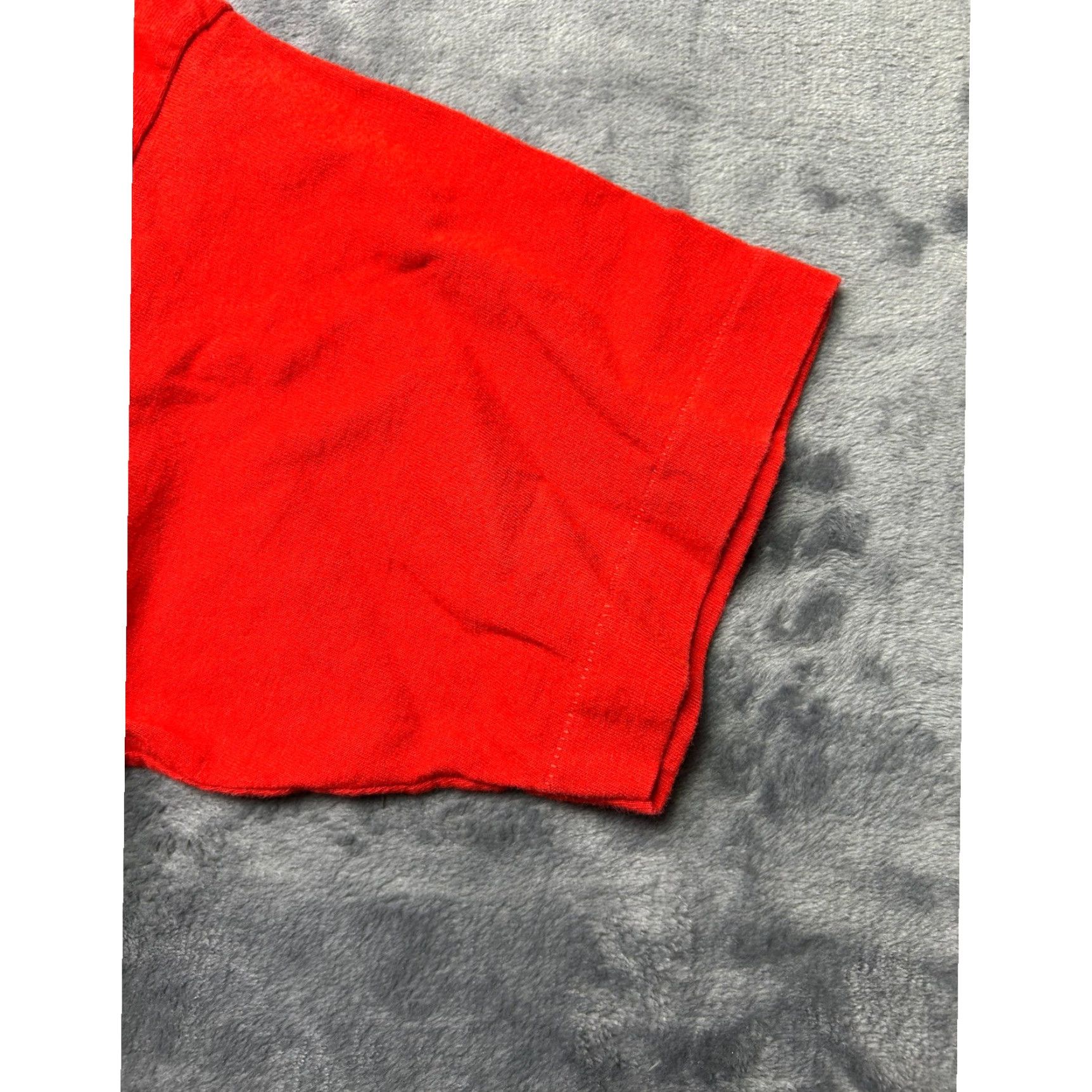 Fruit Of The Loom VINTAGE Poland Polska T Shirt Large Fruit of the Loom USA Made Flag Graphic Shirt Mens L Red 90s Patriotic USA Crest Flag Size US L / EU 52-54 / 3 - 4 Thumbnail