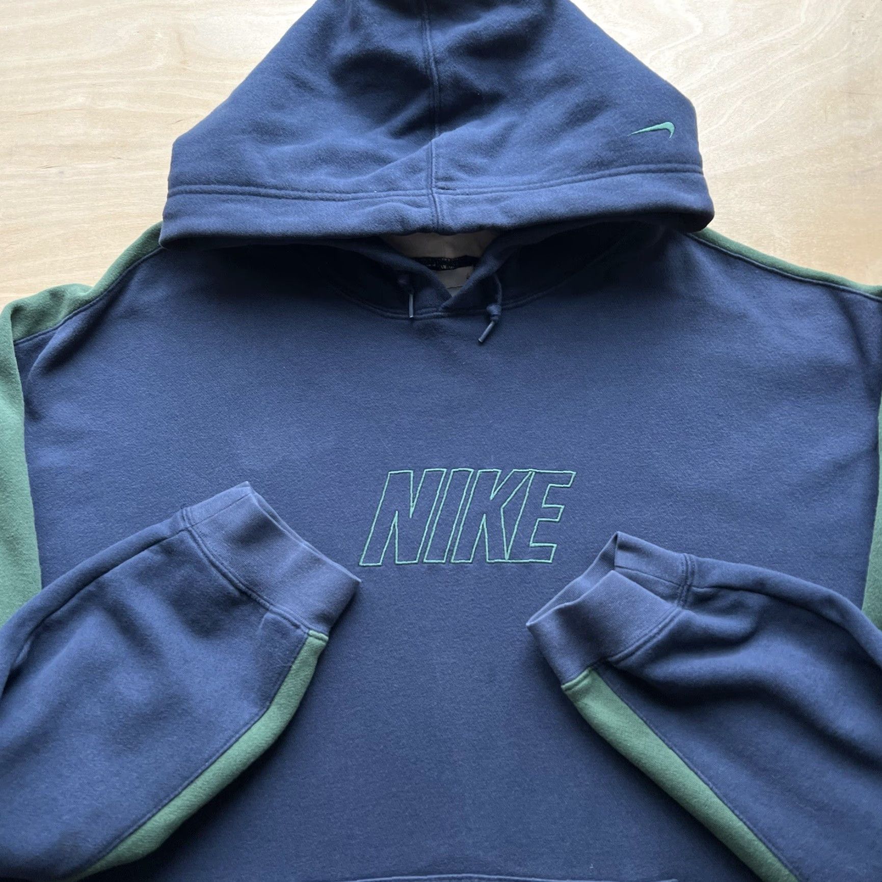 Nike VINTAGE Nike Center Logo Hoodie 2XL Navy Blue 90s Sportswear Pullover Mens Hoodie Size US XXL / EU 58 / 5 - 4 Thumbnail