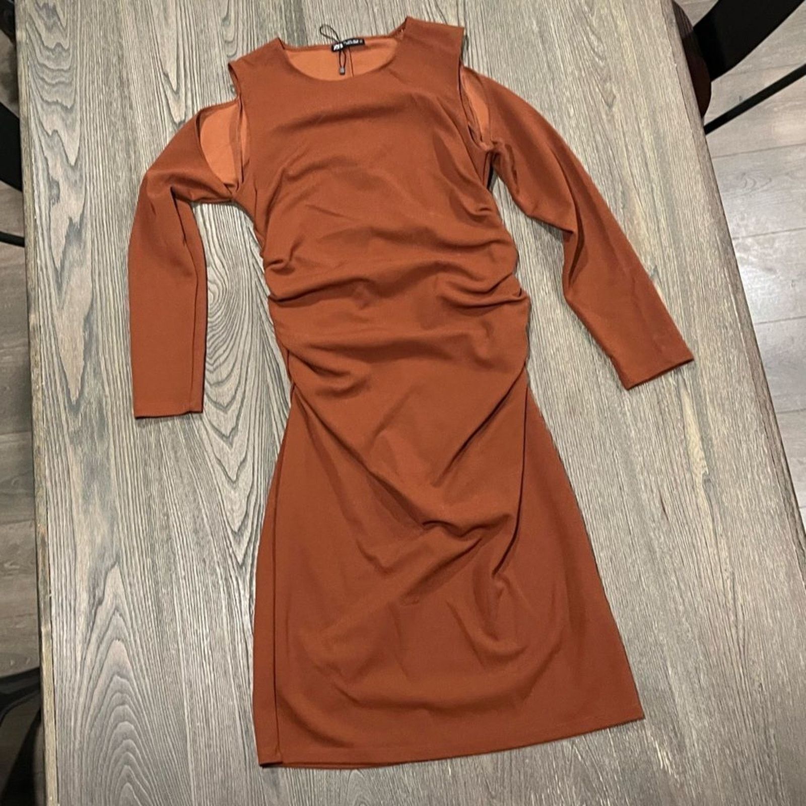 Zara Zara Dress Cold Shoulder Long Sleeve Bodycon Mini Crew Size L / US 10 / IT 46 - 1 Thumbnail
