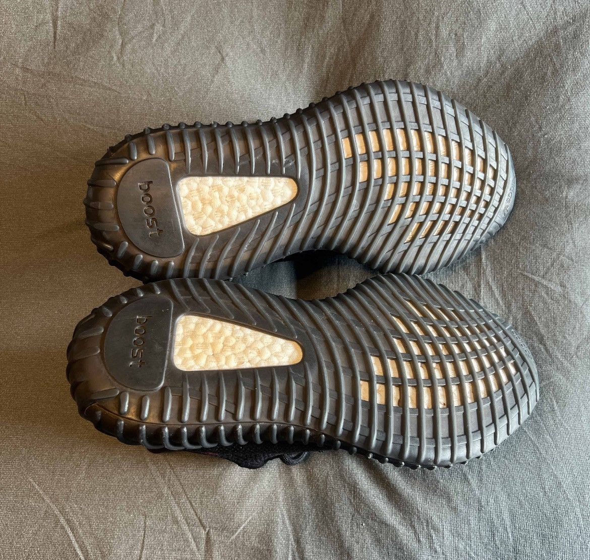 Adidas × Kanye West Adidas Yeezy Boost 350 V2 Bred Size 5.5 CP9652 Size US 5.5 / EU 38 - 5 Thumbnail