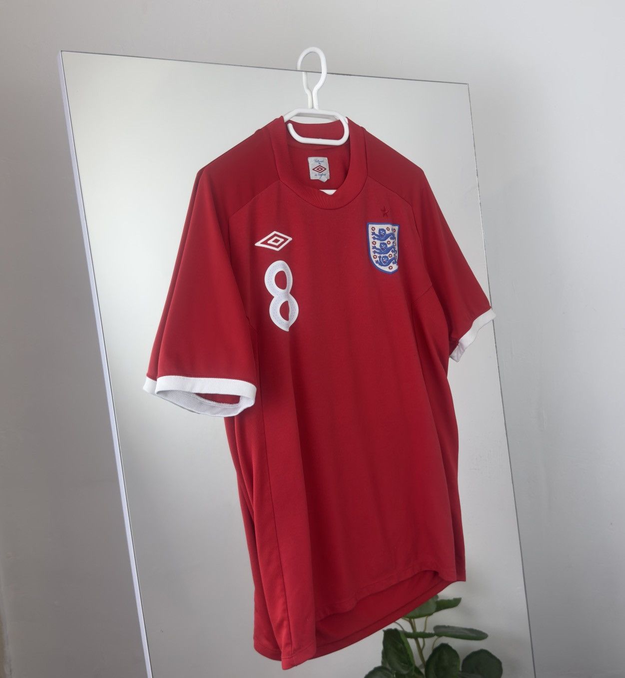 Umbro Umbro Lampard England Soccer Vintage Jersey T-shirts Size US M / EU 48-50 / 2 - 3 Thumbnail