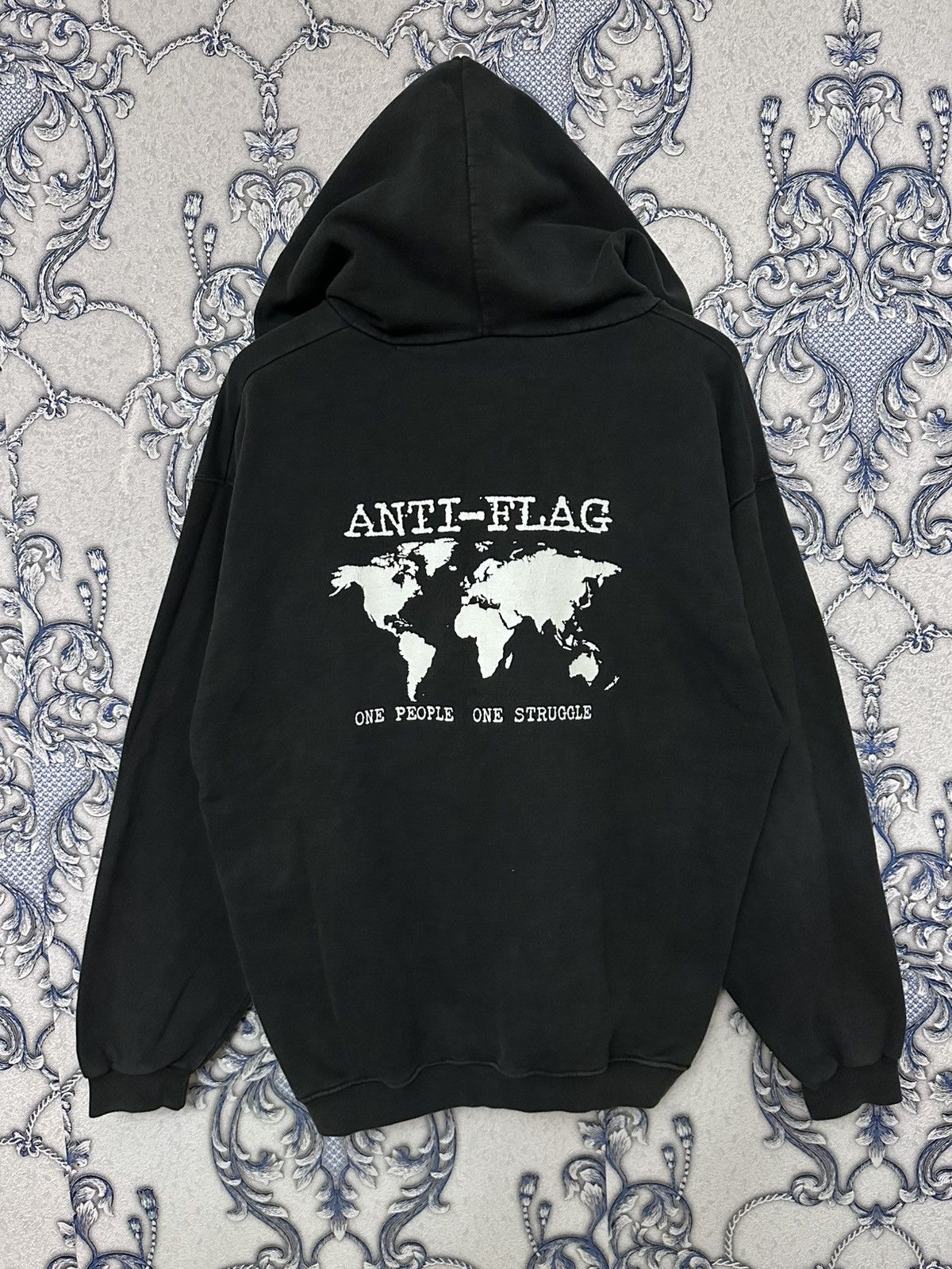 Other Thrashed & Faded 90s Anti Flag Skate Hoodie Size US XL / EU 56 / 4 - 2 Thumbnail