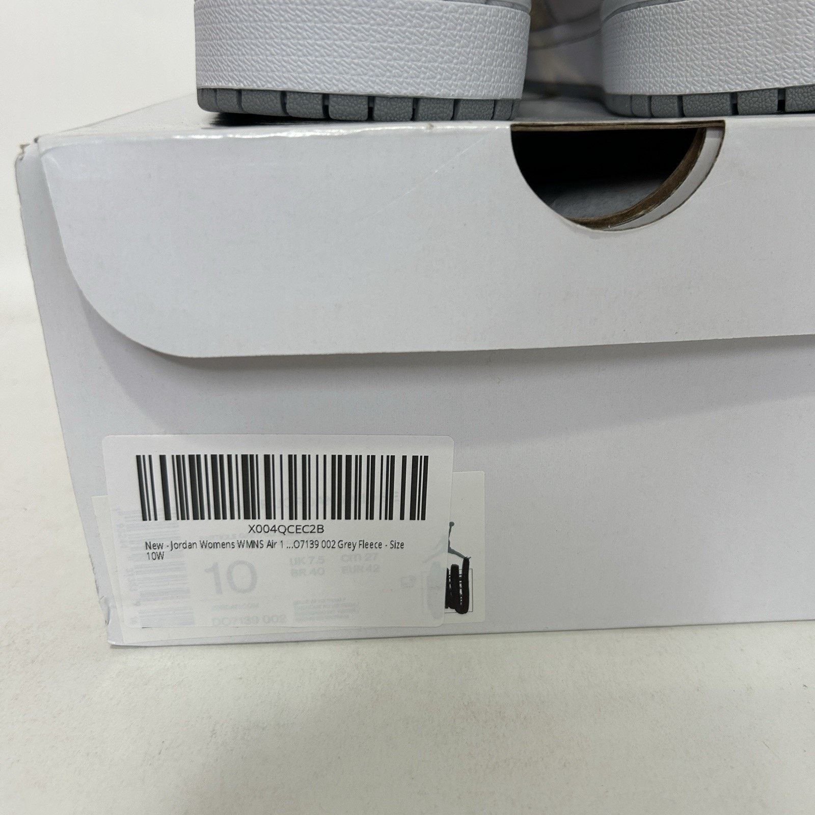 Jordan Brand Nike Air Jordan 1 Mid SE WMNS “Particle Grey/Fleece” Size US 10 / IT 40 - 5 Thumbnail