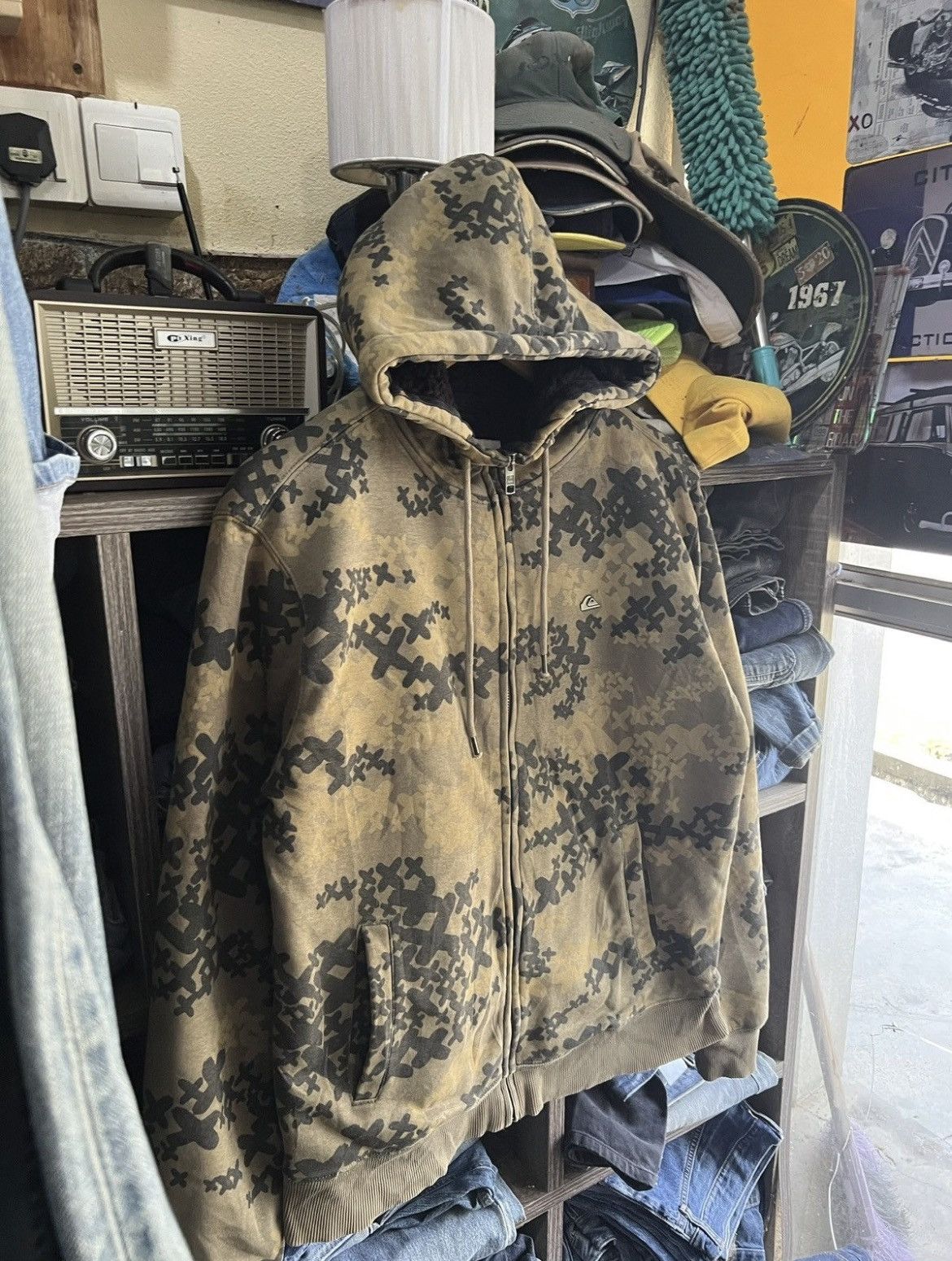 Quiksilver 🔥Quiksilver Camo Deep Pile Sherpa Zipper Hoodie Size US M / EU 48-50 / 2 - 4 Thumbnail