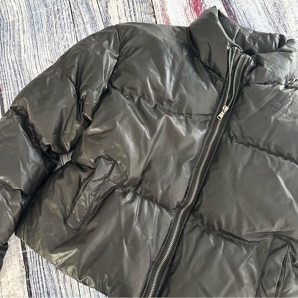 Other Altar'd State Black Gloss Cropped Puffer Jacket Size M / US 6-8 / IT 42-44 - 3 Thumbnail