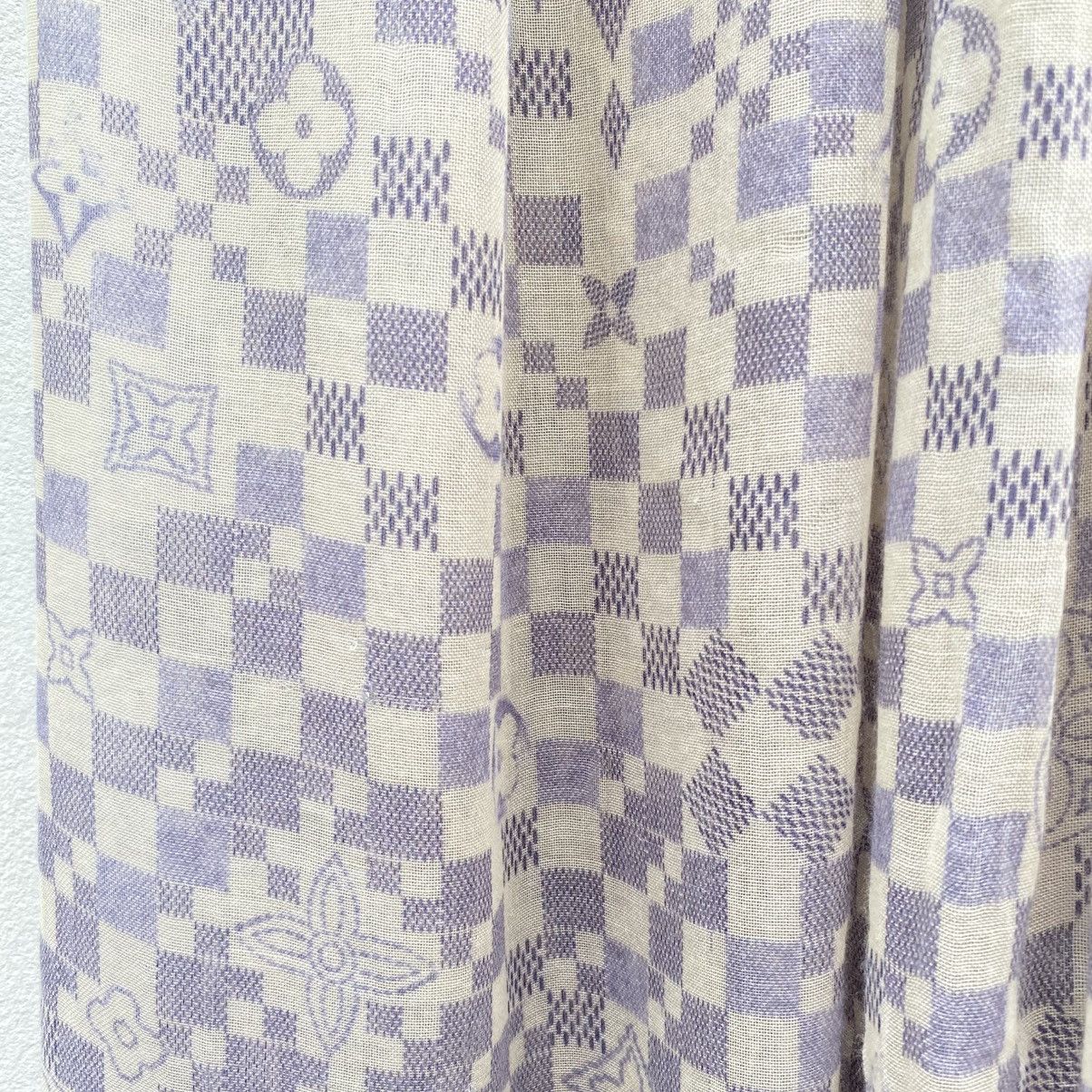 Louis Vuitton LOUIS VUITTON Lavender Checkered Blossom Scarf Size ONE SIZE - 9 Thumbnail