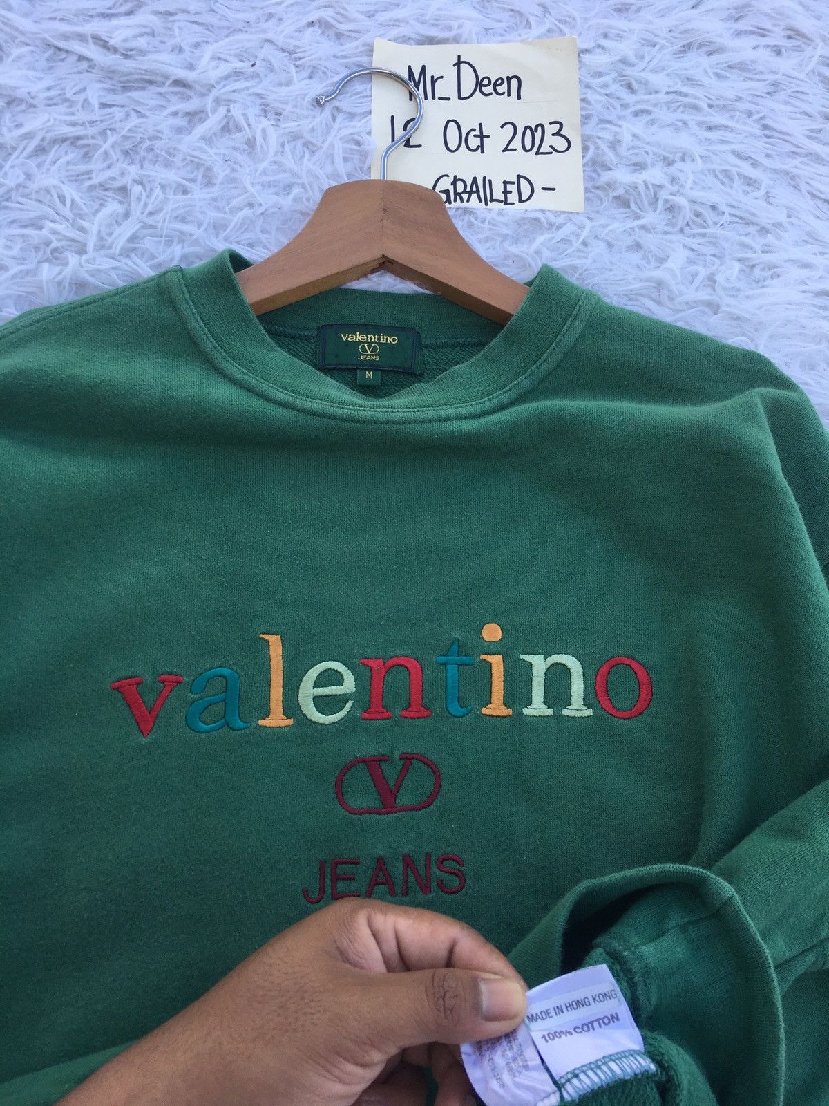 Valentino Rare Vintage Valentino Spellout Sweater Size US M / EU 48-50 / 2 - 10 Thumbnail