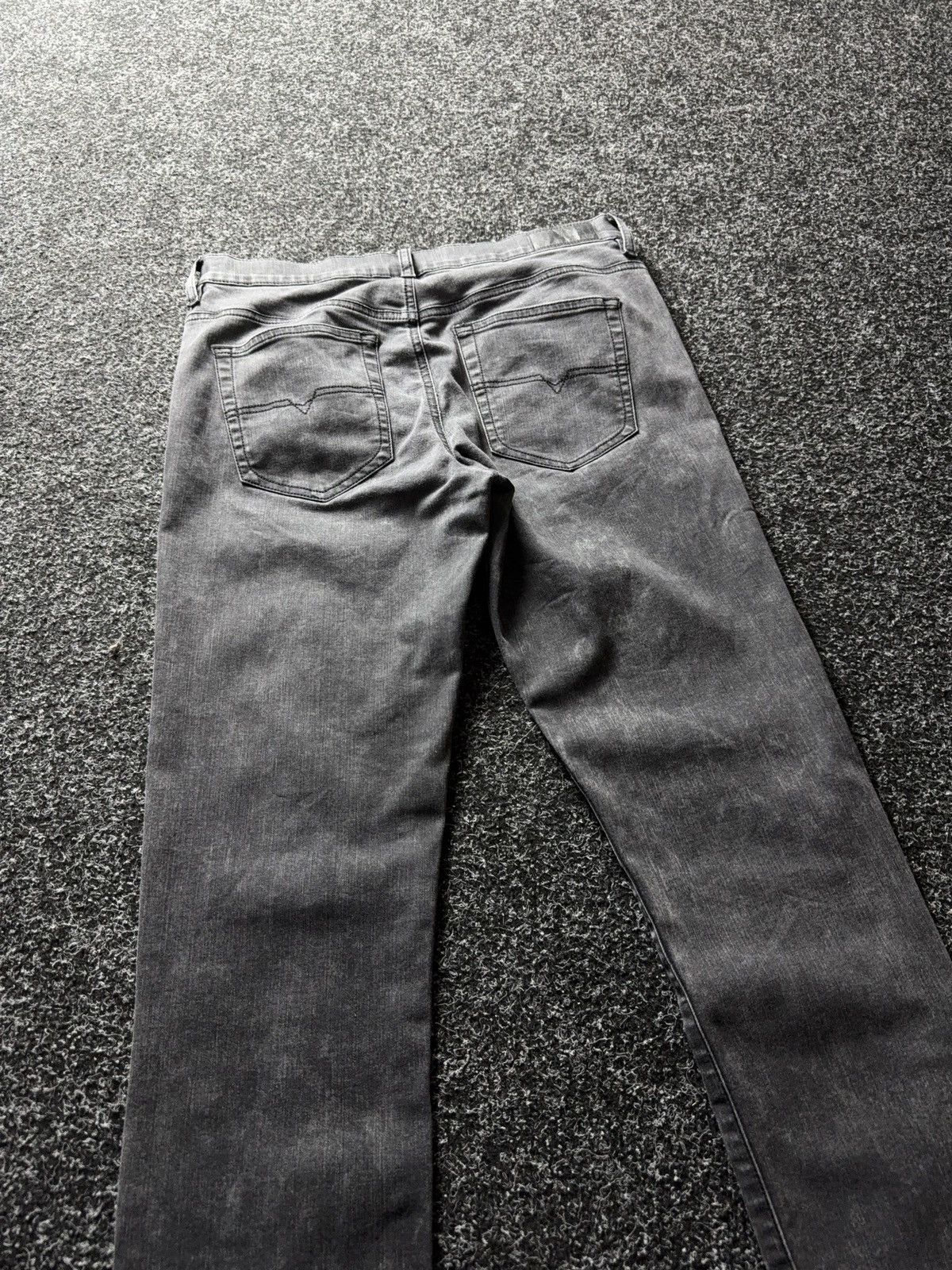 Diesel 00s Y2K Diesel D-RONISY Grey Slim Jeans Clean Minimal Fit Size 30" / US 8 / IT 44 - 16 Thumbnail