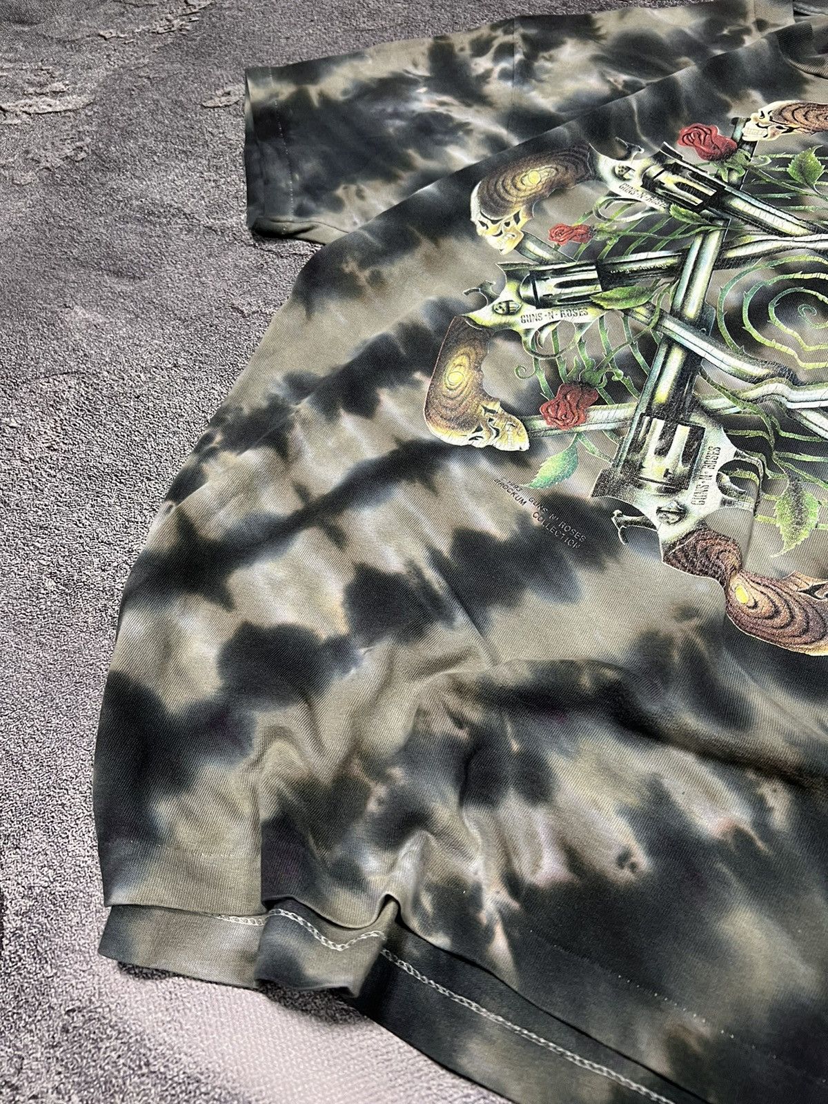Band Tees × Guns N' Roses × Vintage Vintage 1993 Brockum Guns N Roses All Over Print Tour Shirt Size US L / EU 52-54 / 3 - 7 Thumbnail