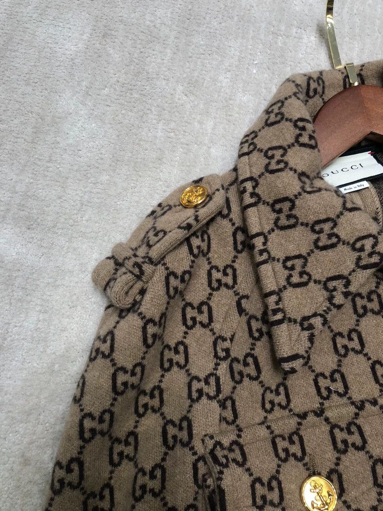 Gucci Gucci Classic double G old flower full print logo cloak jac Size US S / EU 44-46 / 1 - 3 Thumbnail