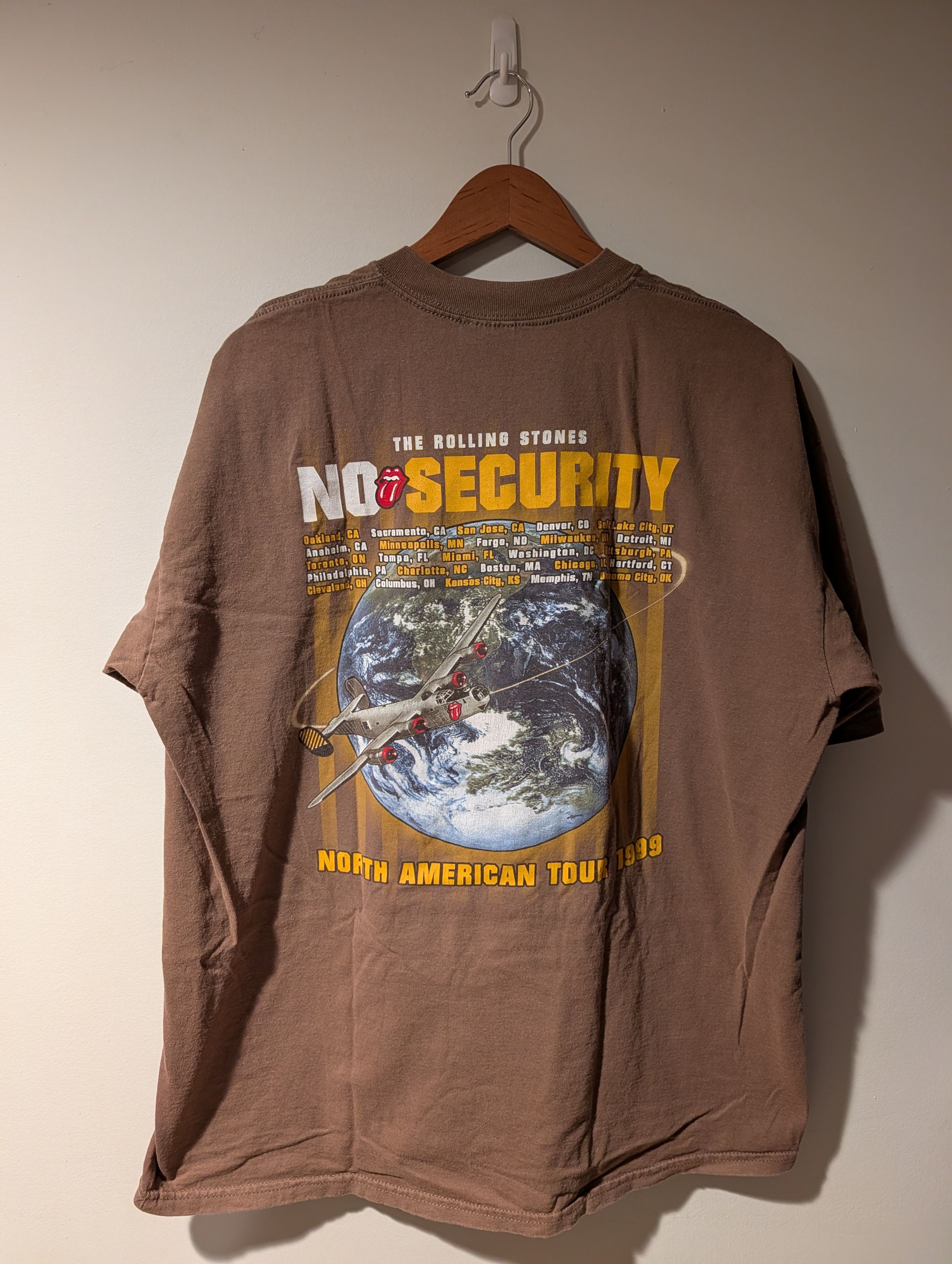 Band Tees Vintage Rolling Stones No Security Tour 1999 T-Shirt Size US XL / EU 56 / 4 - 5 Thumbnail