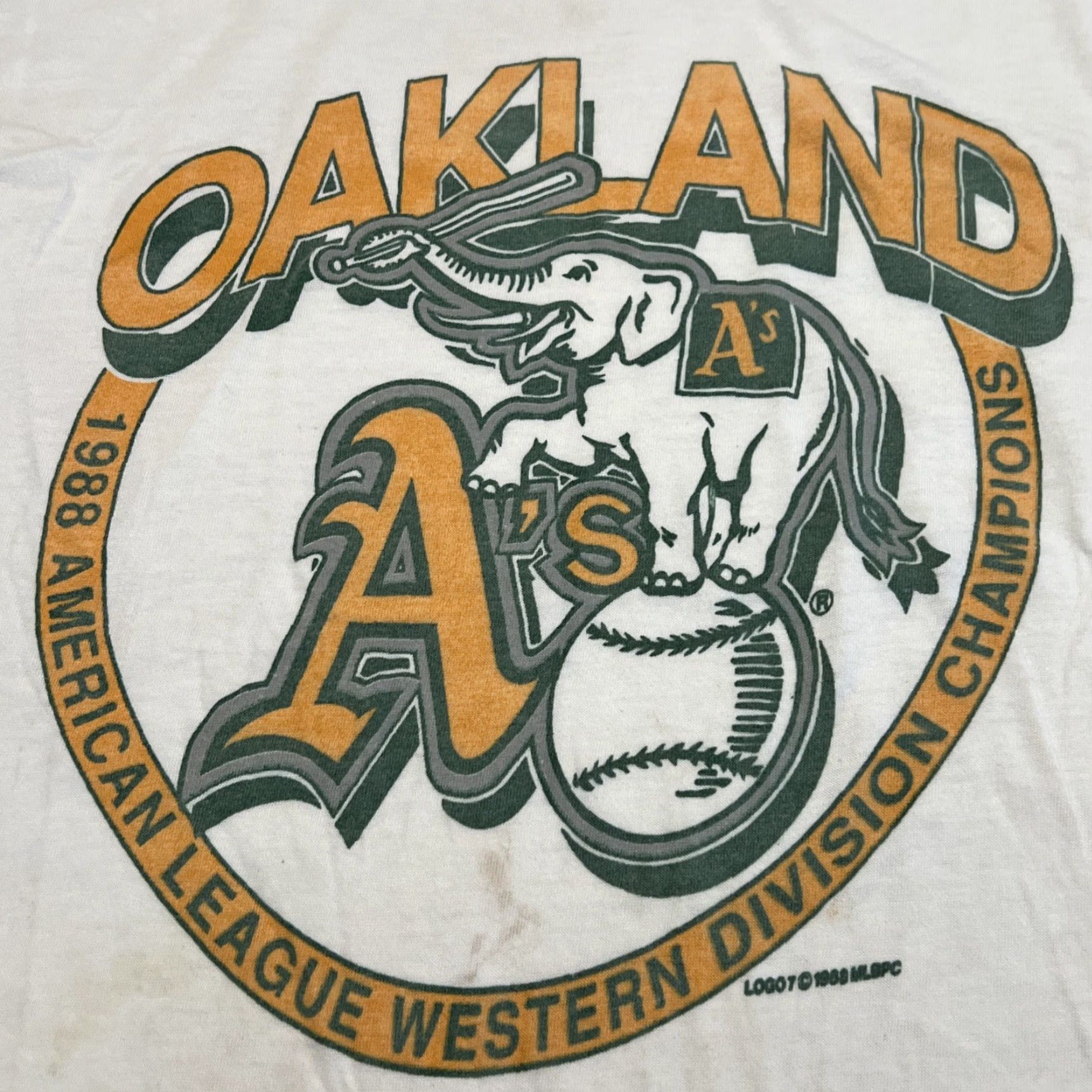 Logo 7 Vintage 1988 Oakland A’s Logo 7 Shirt Small Short Sleeve Cotton Blend Men’s Sportswear 80s Division Champion USA Size US M / EU 48-50 / 2 - 4 Thumbnail