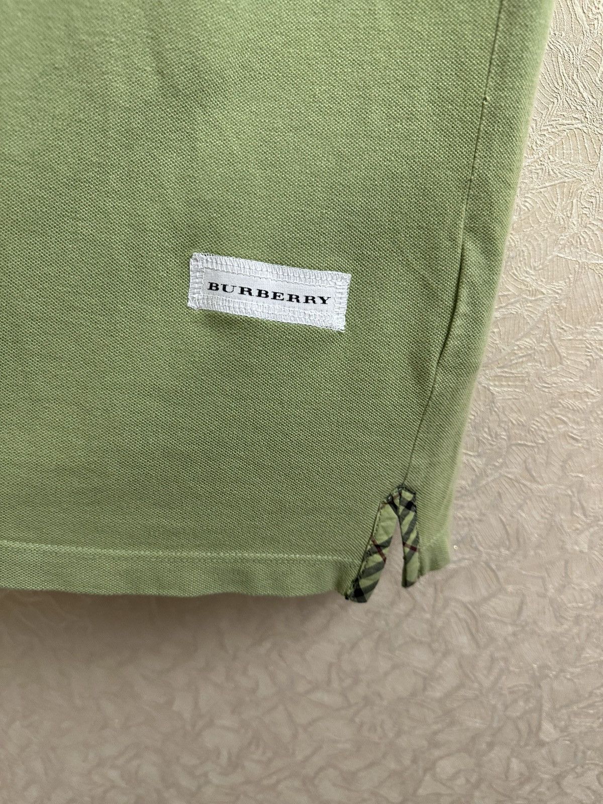 Burberry Burberry x custom t shirt size XL- 2XL vintage Size US XL / EU 56 / 4 - 8 Thumbnail