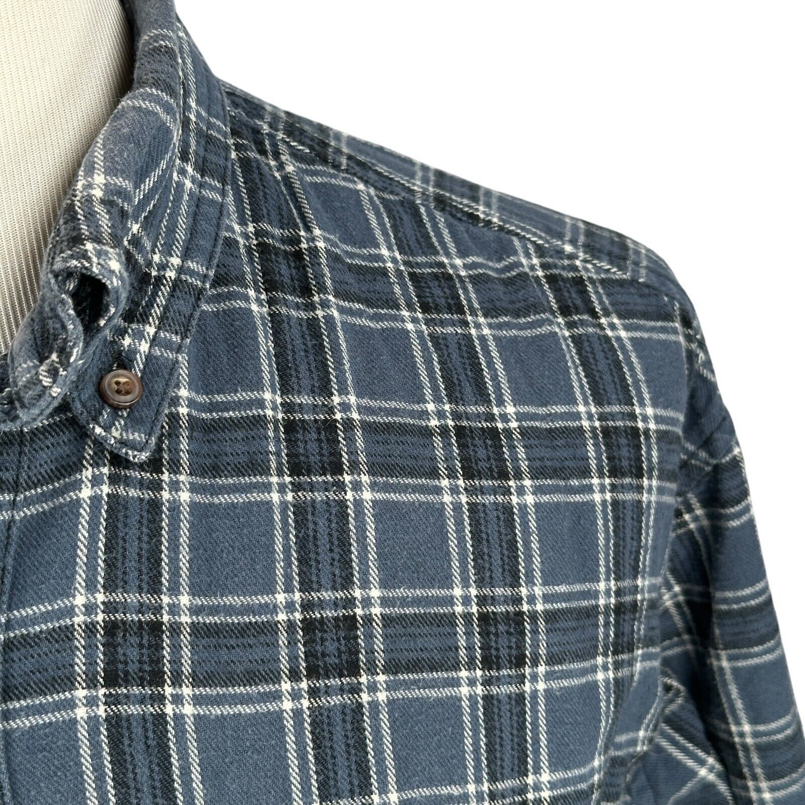 Duluth Trading Company Duluth Trading Flannel Shirt Men Large Blue Button Down Size US L / EU 52-54 / 3 - 3 Thumbnail