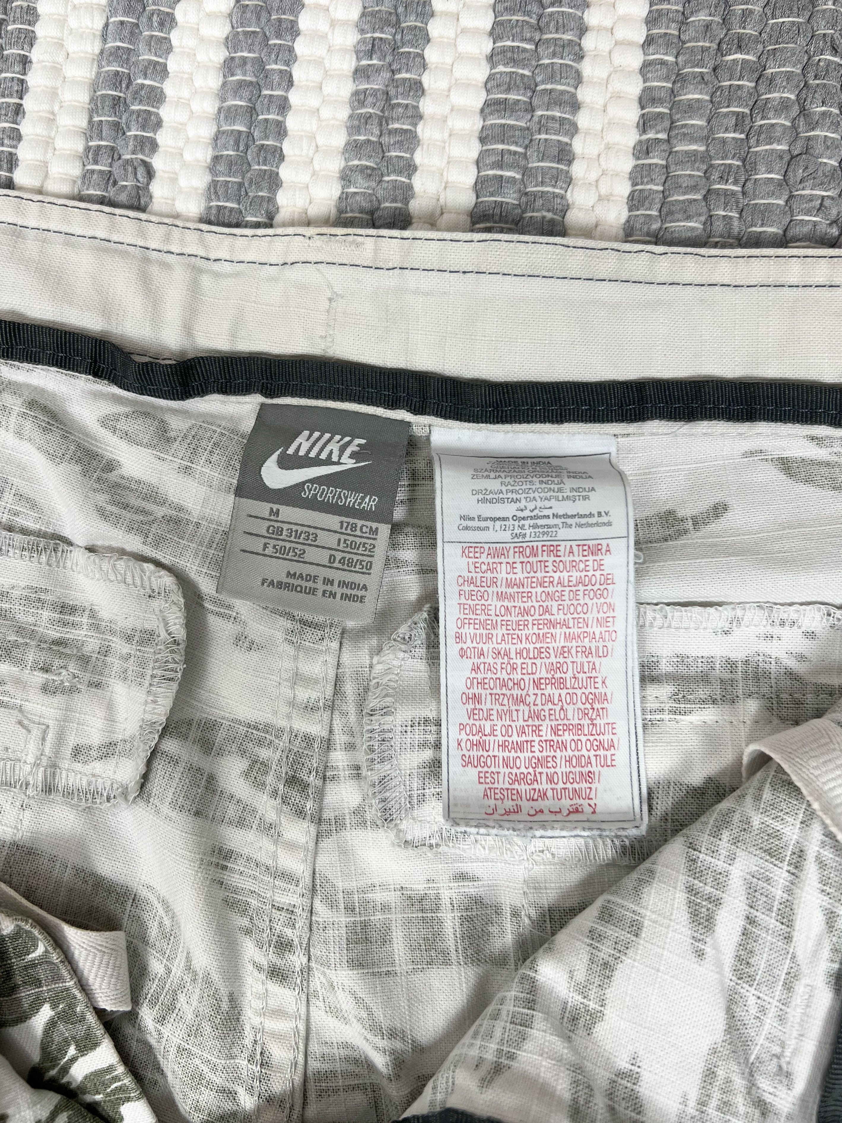 Nike Vintage Nike Tiger Stripe Cargo Shorts Size US 34 / EU 50 - 7 Thumbnail