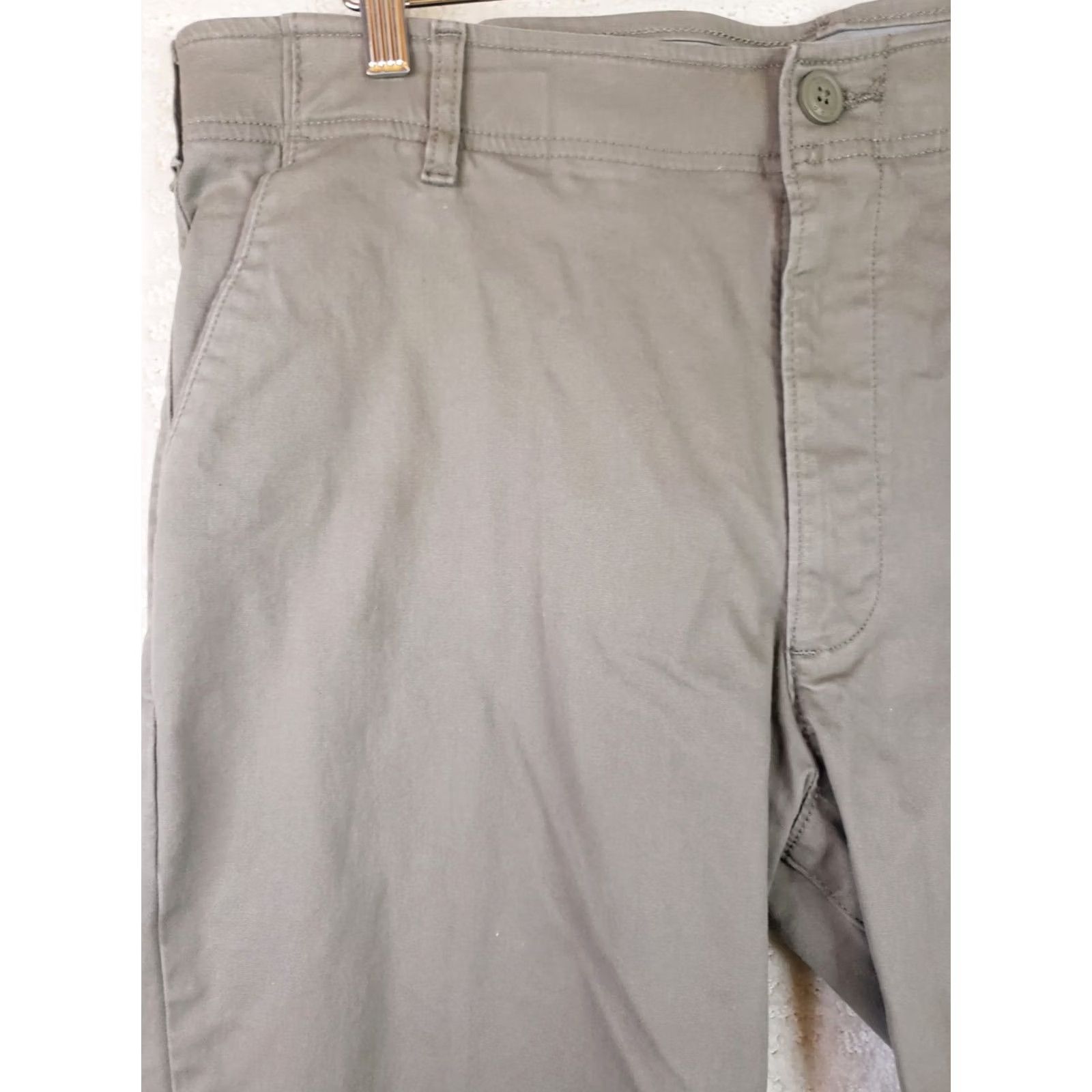 Lee Lee Motion Flex Waistband Flat Front Chino Pants 38x32 Men Slim Straight Green Khaki Size US 38 / EU 54 - 3 Thumbnail
