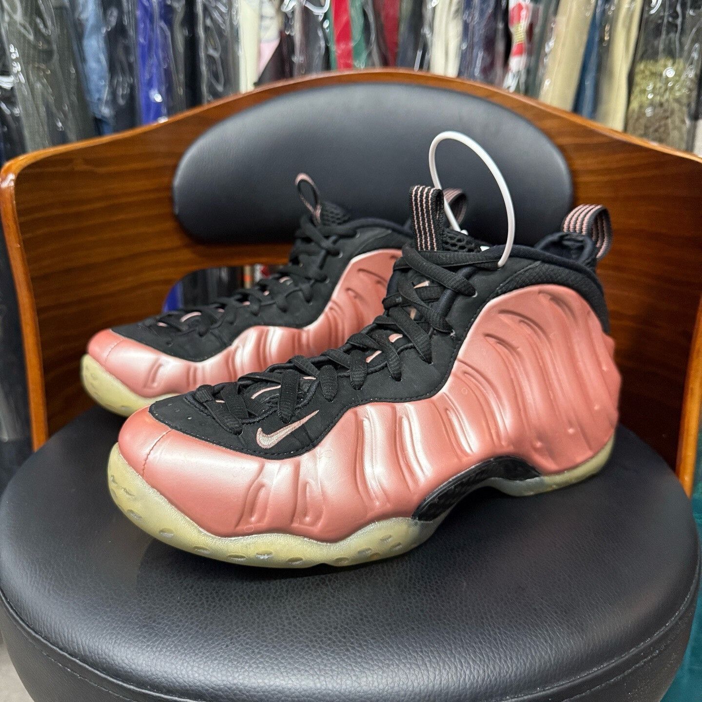 Nike Nike Pink Lowtop Sneakers 41 Men Size US 8.5 / EU 41-42 - 1 Thumbnail