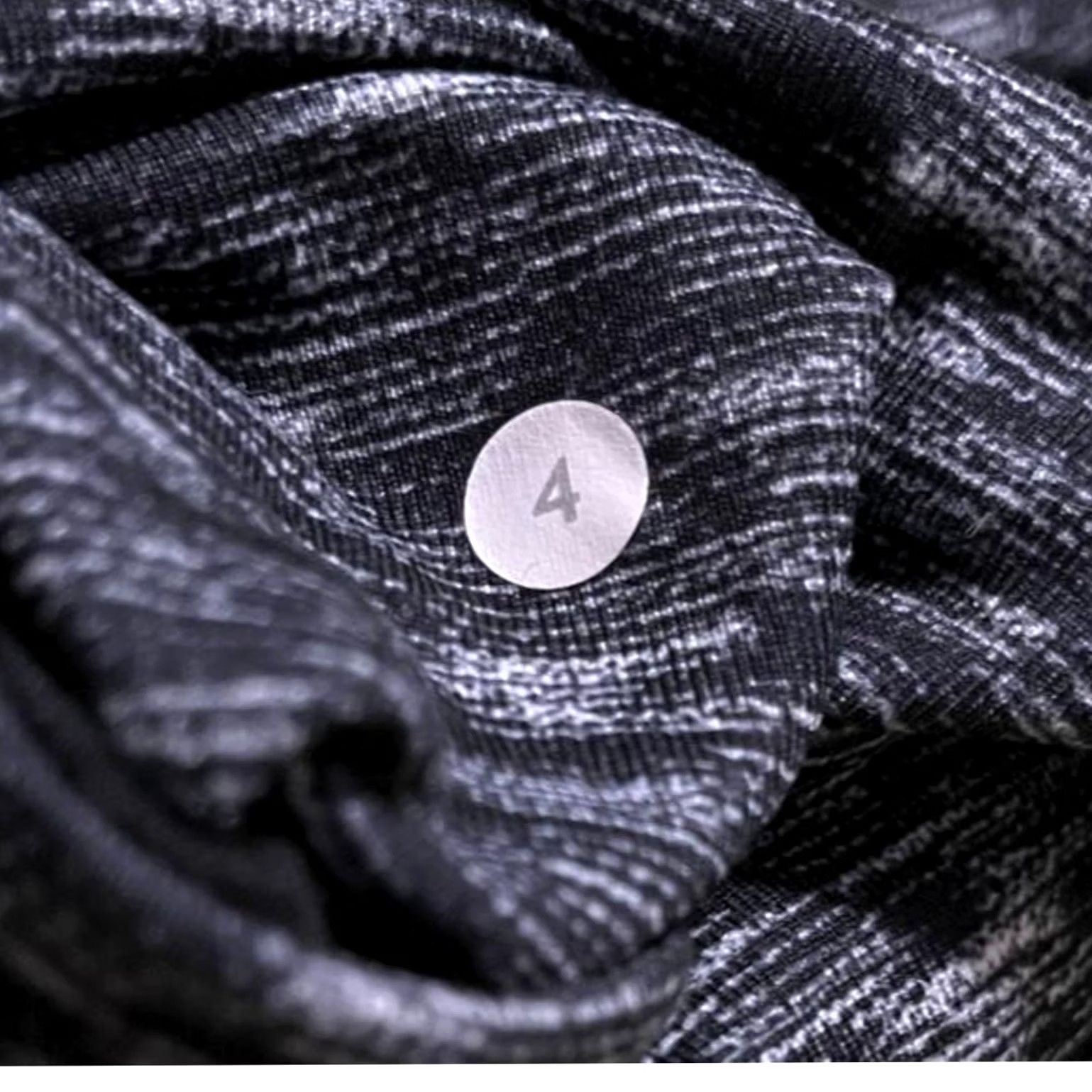 Lululemon Lululemon Ankle Womens 4 Black Tip Stirrup Leggings Gray Colorblock Knit Size Size 27" / US 4 / IT 40 - 7 Thumbnail