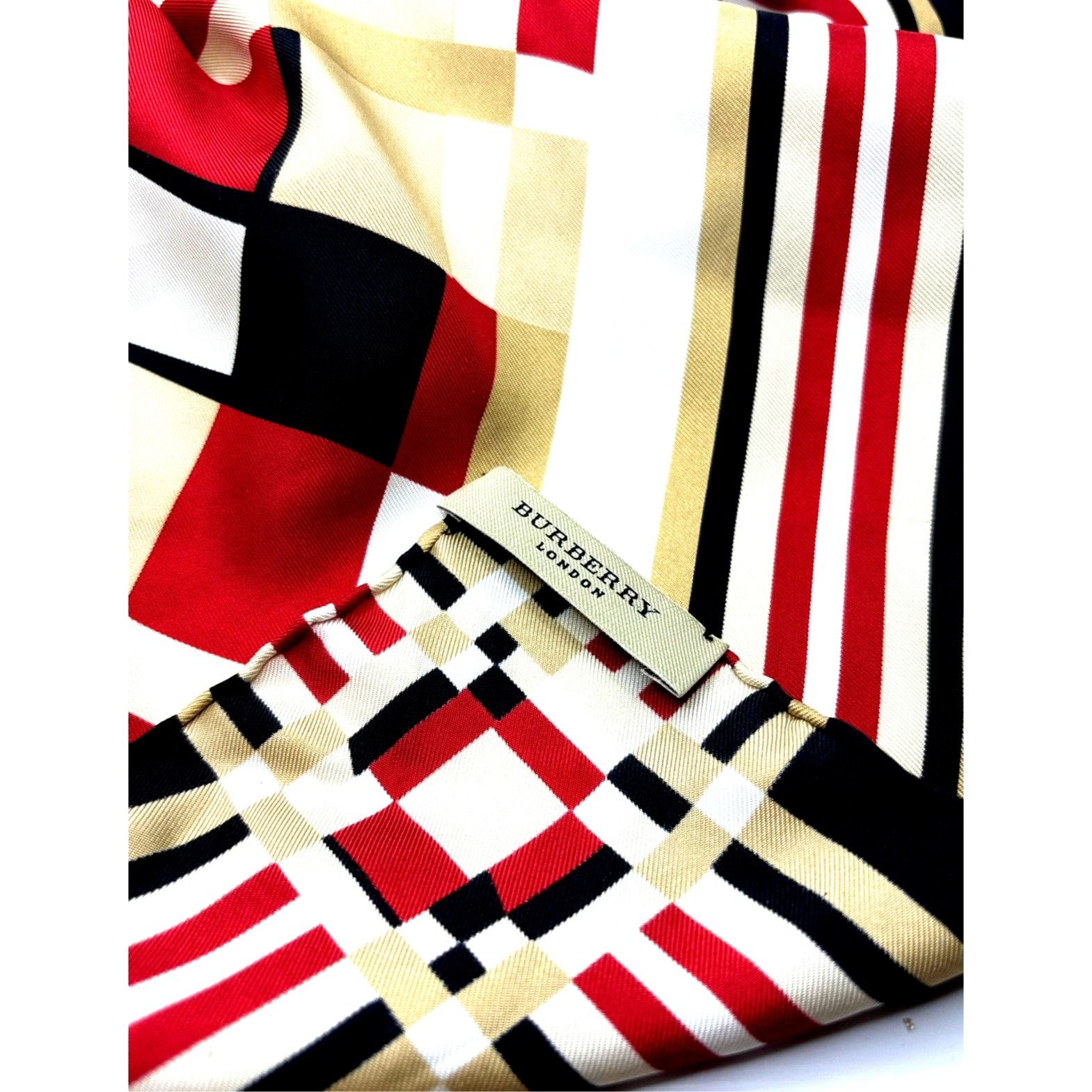 Burberry BURBERRY London Silk Beige Red Black Checkered Scarf Wrap Size ONE SIZE - 4 Thumbnail