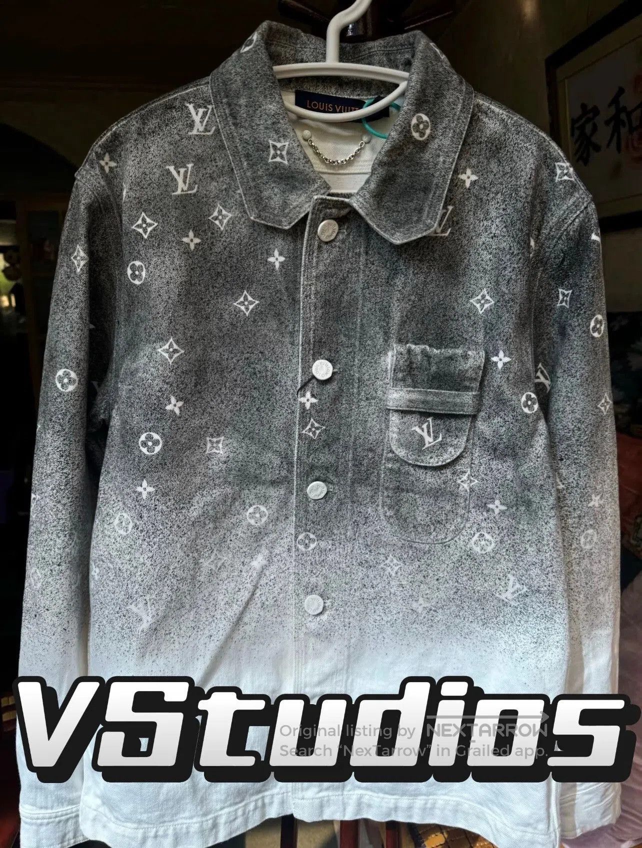 Louis Vuitton louis vuitton gradient denim long sleeve shirt. Size US L / EU 52-54 / 3 - 1 Thumbnail