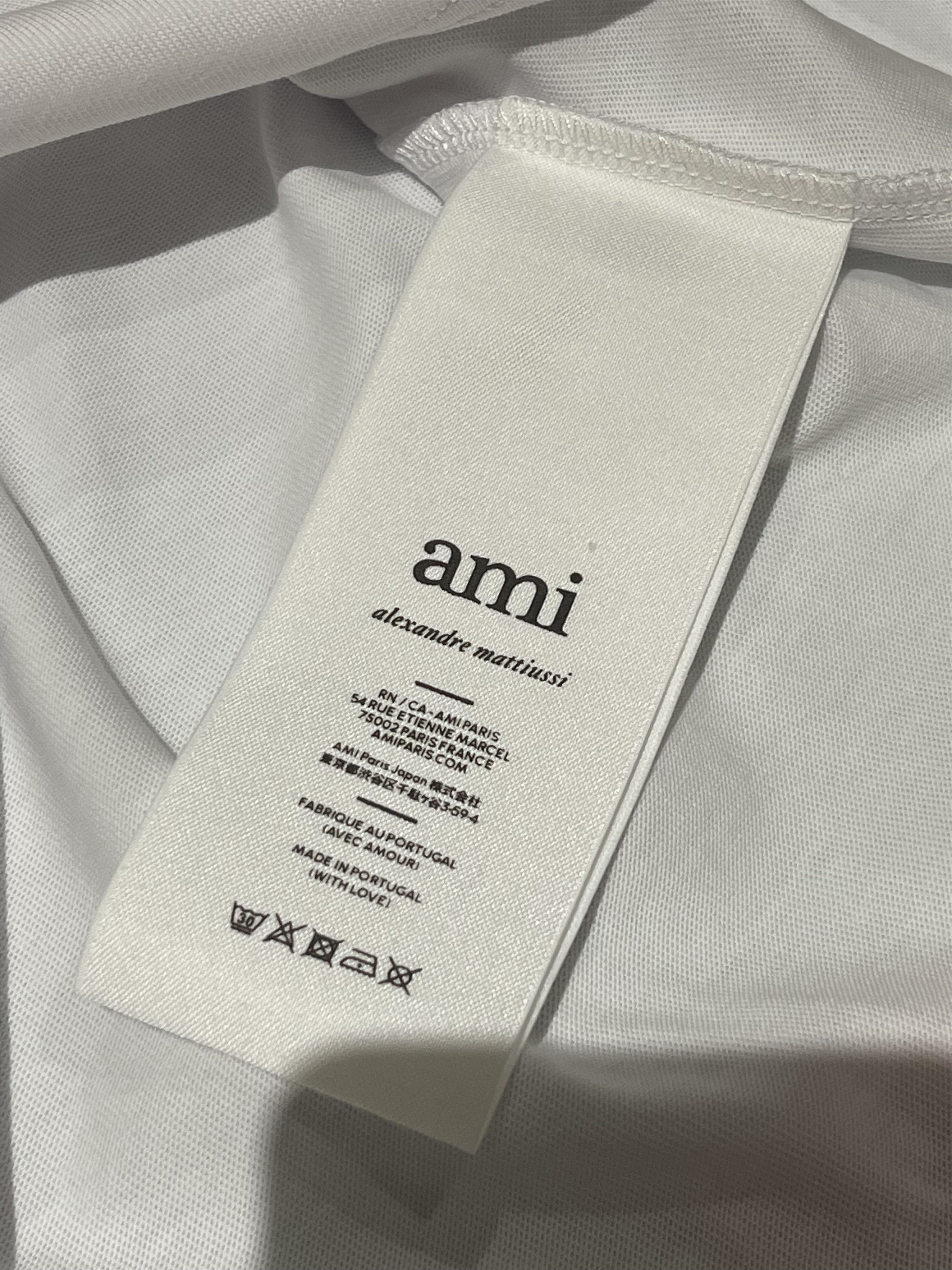 AMI AMI Red Heart Logo Short Sleeve T-Shirt Size US M / EU 48-50 / 2 - 5 Thumbnail