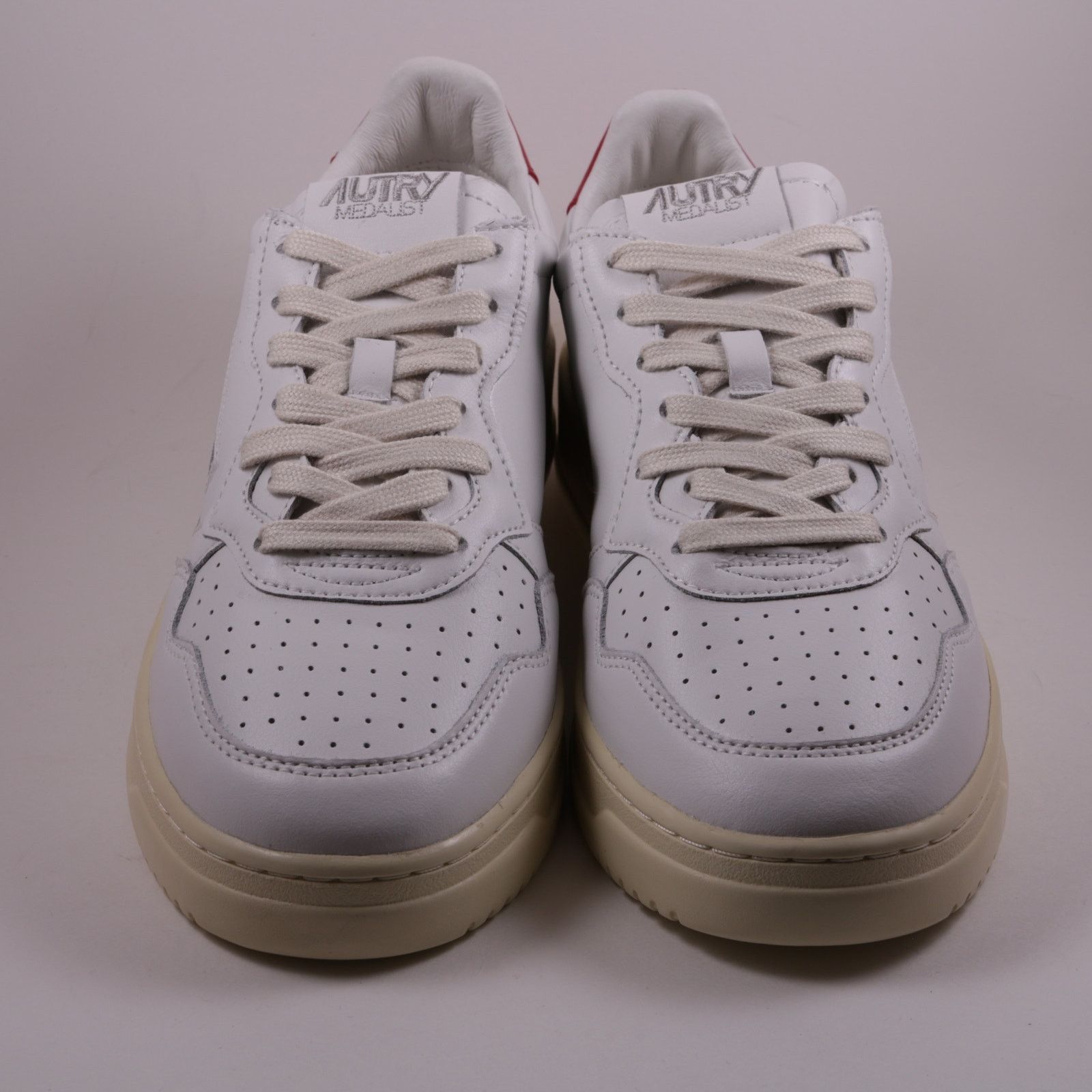 AUTRY Autry Medalist White Red Size 43 / 10 Brand New Size US 10 / EU 43 - 2 Thumbnail