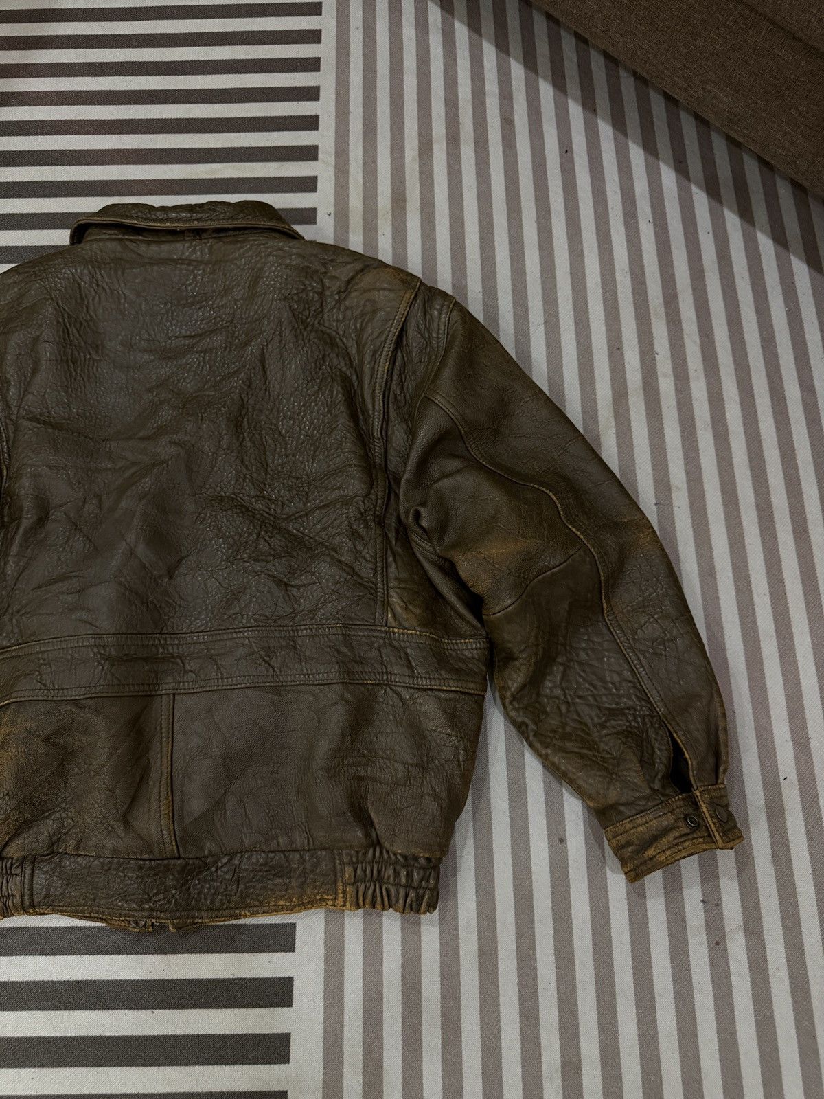 Genuine Leather 🔥🔥🔥ARCHIVE VINTAGE URBAN EXPRESS A2 LEATHER JACKET Size US M / EU 48-50 / 2 - 6 Thumbnail