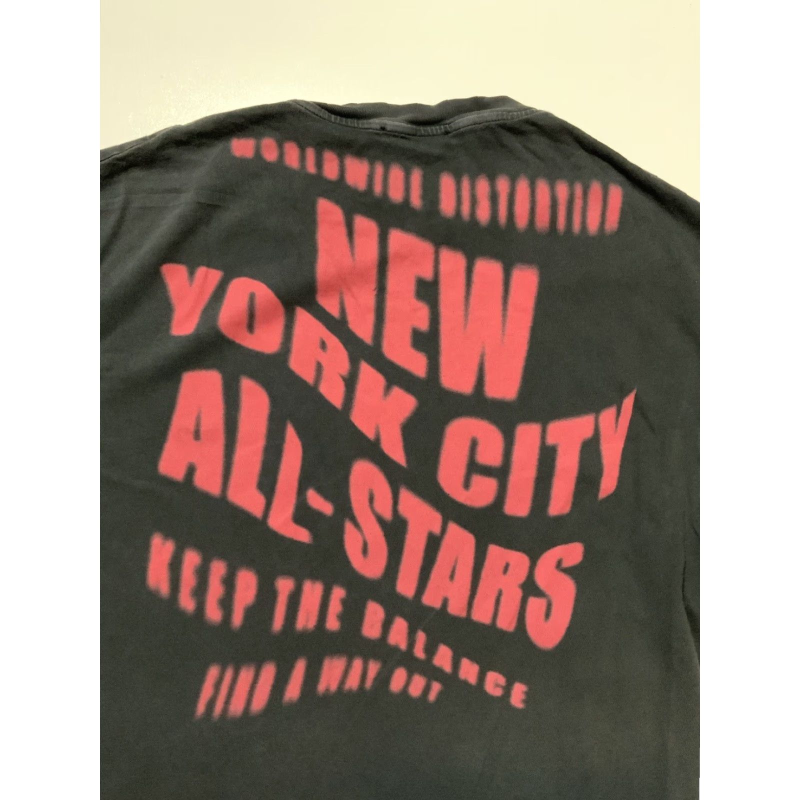 Zara Zara Man Worldwide Distortion NY All Stars Balance S/S Crew T-Shirt M Mens Shirt Dark Grey/Black Size US M / EU 48-50 / 2 - 4 Thumbnail
